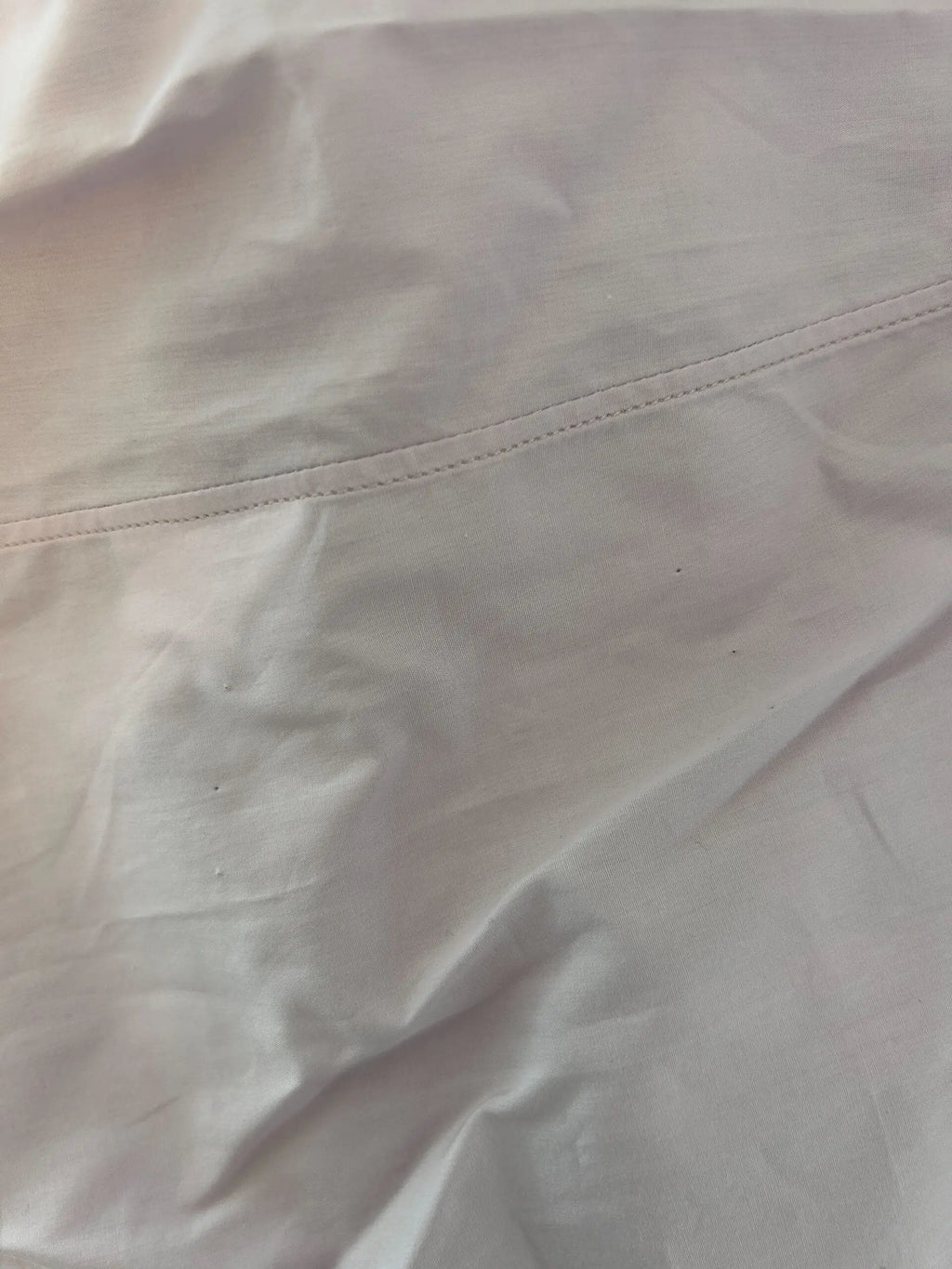 Chemise de ville en coton rose clair dolce gabbana avec tissu doux ivoire et couture horizontale soignée