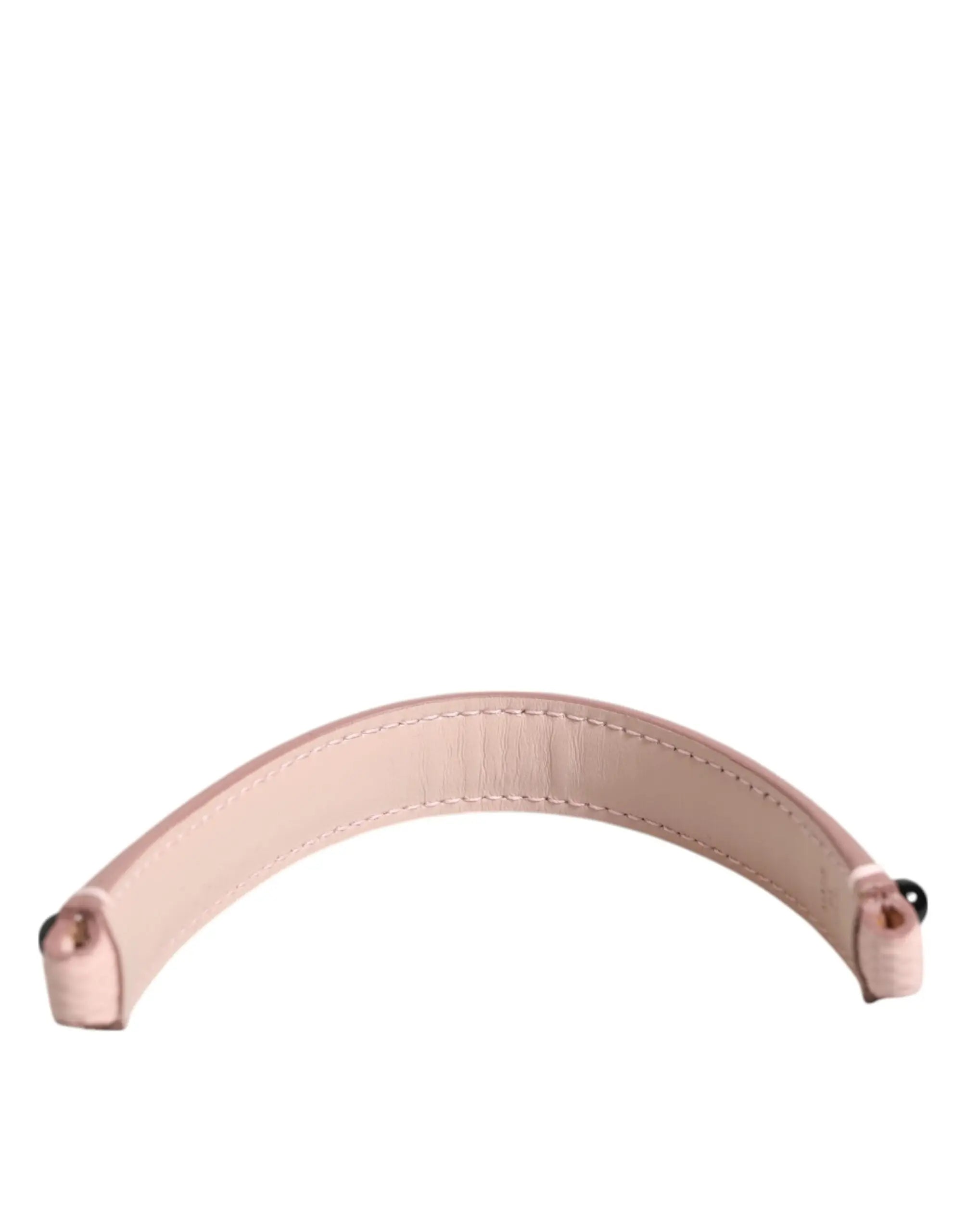 Anse délicate en cuir rose poudré avec couture précise et ferrures métalliques du sac dolce gabbana