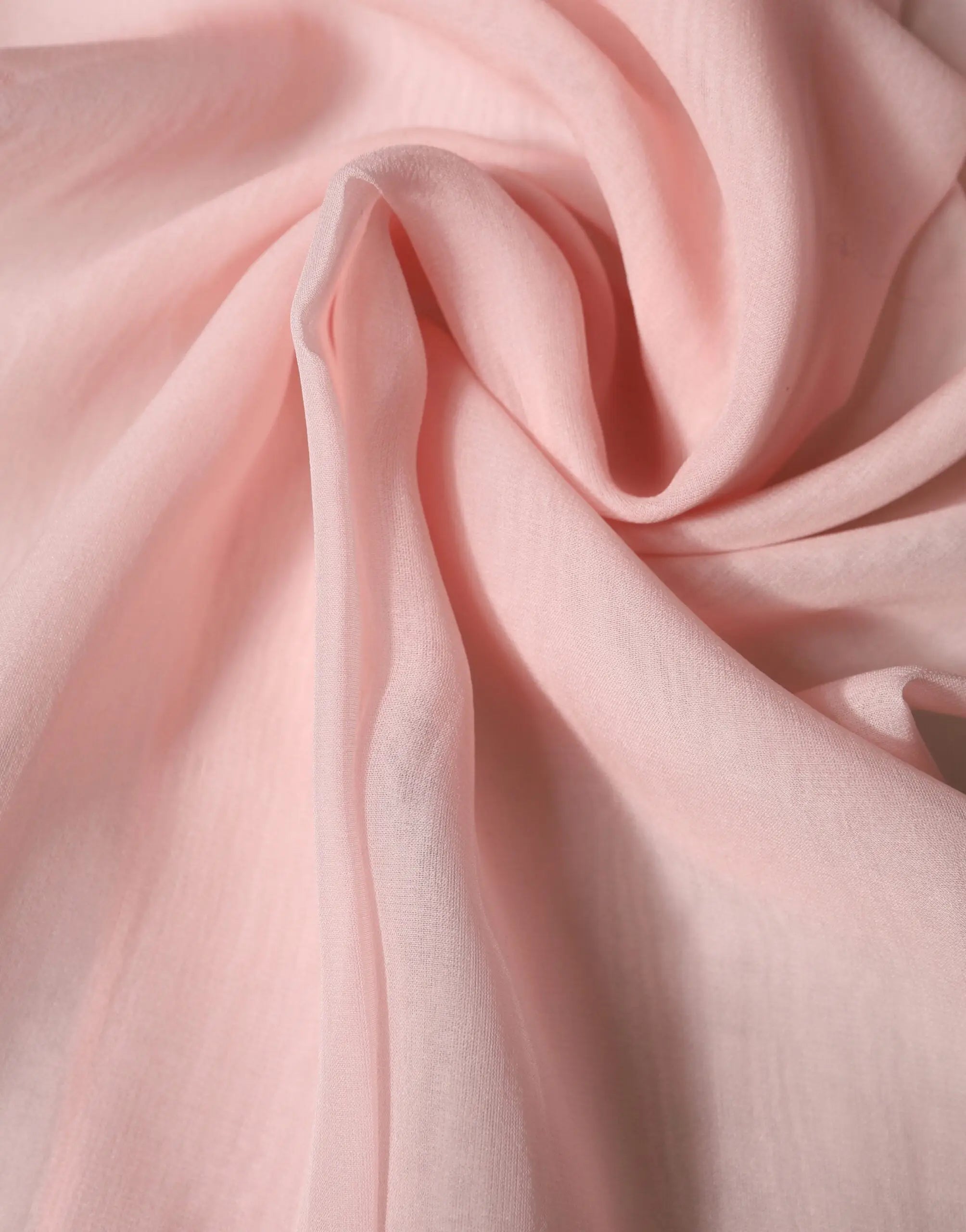 Dolce & gabbana foulard en soie rose pâle doux avec une texture lisse et fluide 293cm x 19cm