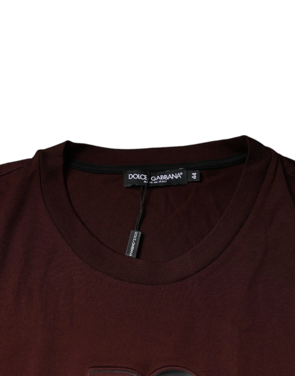 T-shirt dolce & gabbana maroon en coton avec logo dg et col rond et étiquette noire au niveau du col