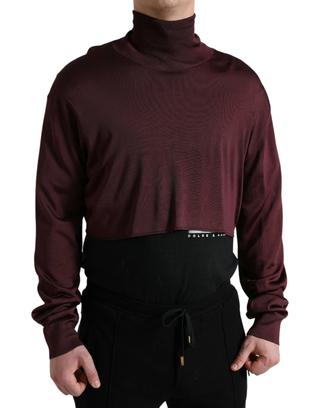Pull-over col roulé en viscose maroon de dolce & gabbana avec bord court et logo brodé blanc sur la taille