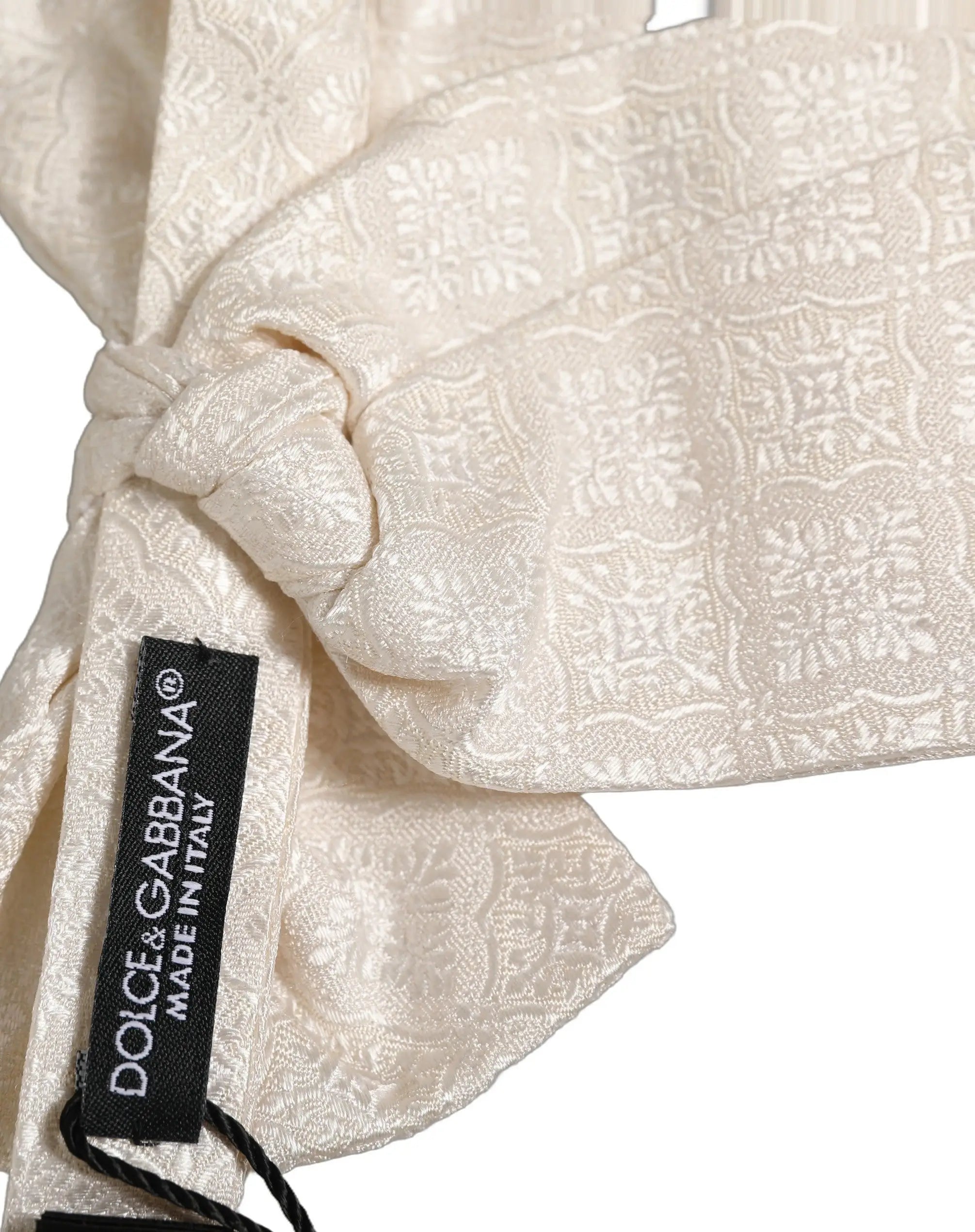 Foulard en soie crème à motifs complexes de dolce & gabbana avec nœud papillon blanc jacquard réglable pour homme