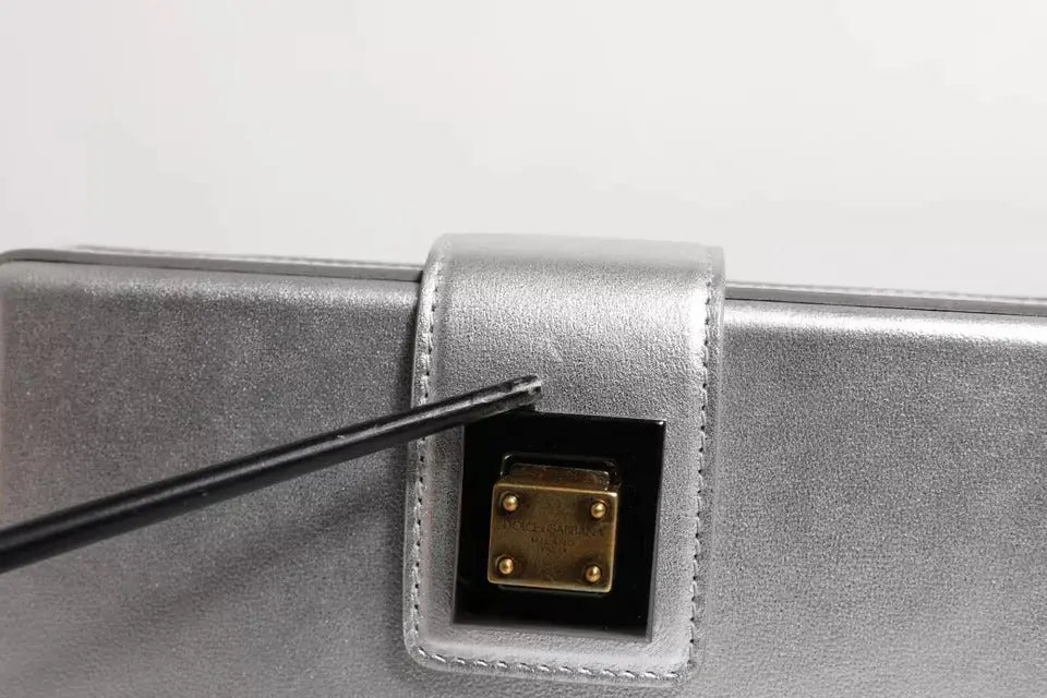 Sac bandoulière dolce & gabbana dg box en cuir argenté métallisé avec fermoir métal doré logo