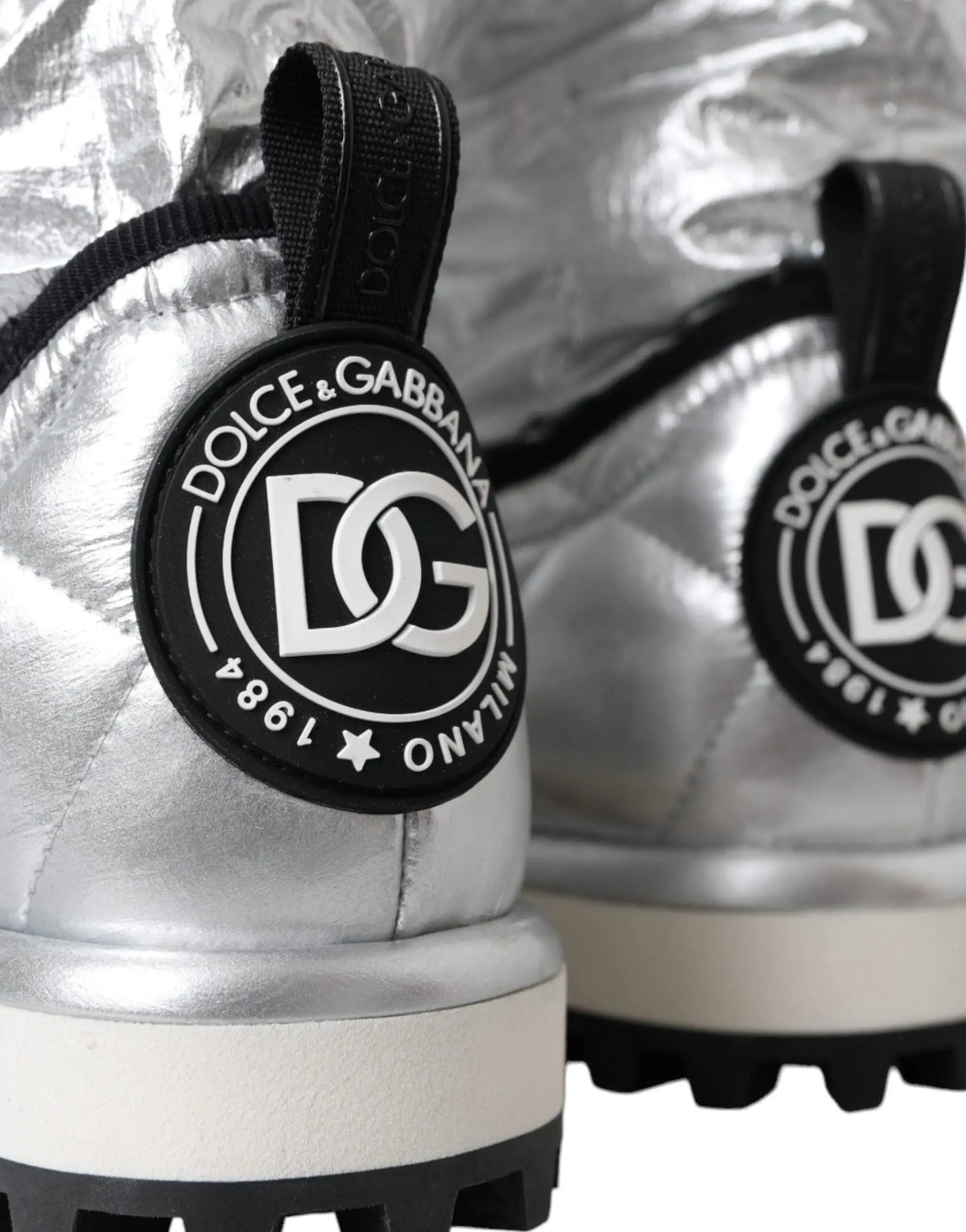 Baskets dolce & gabbana matelassées argentées avec patchs logo noirs et semelle épaisse blanche et noire