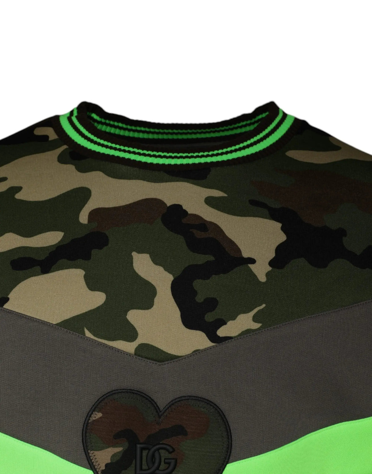 Sweatshirt dolce & gabbana camouflage multicolore avec col et bordure néon vert et patch coeur dg brodé