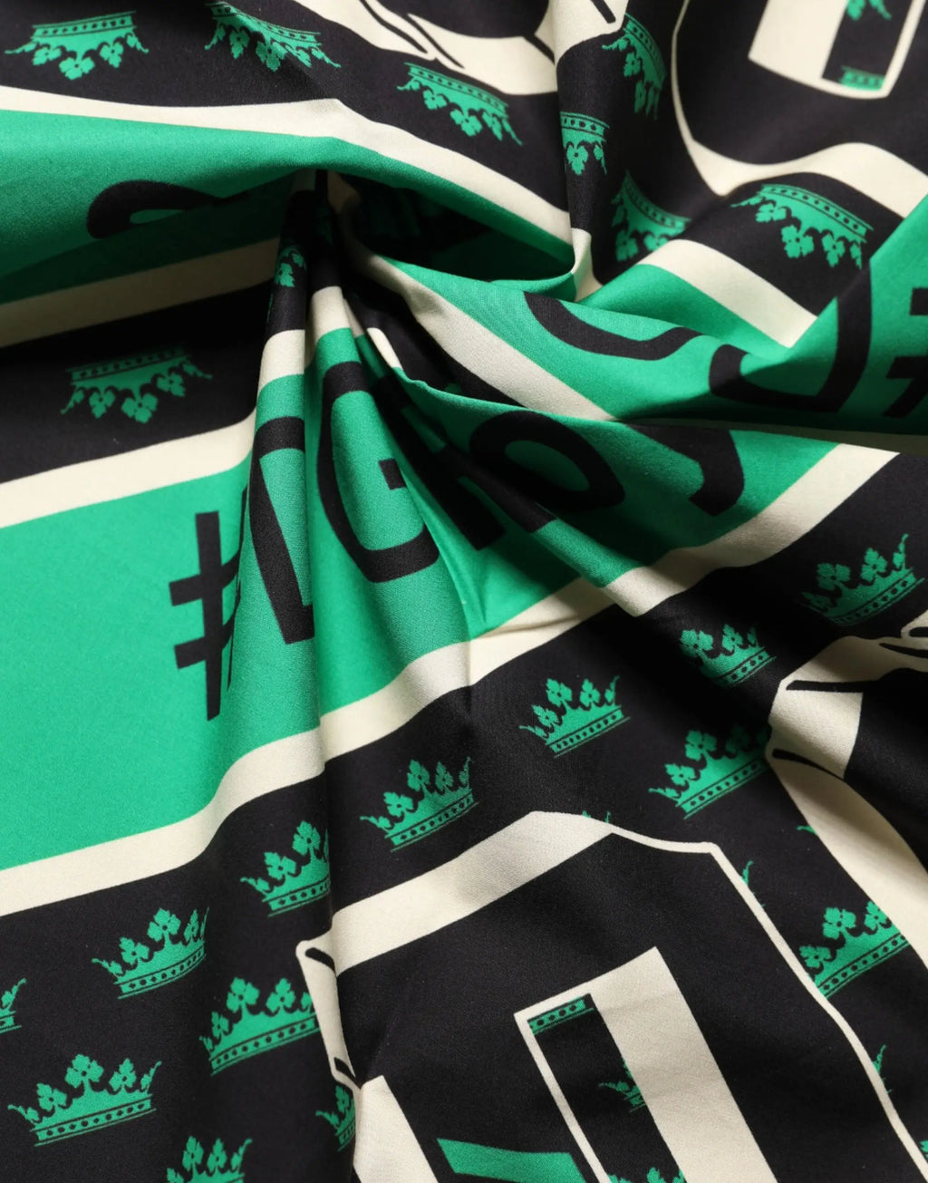 Foulard carré dolce & gabbana 50,5 cm vert et noir à rayures blanches avec motifs de couronnes et hashtags