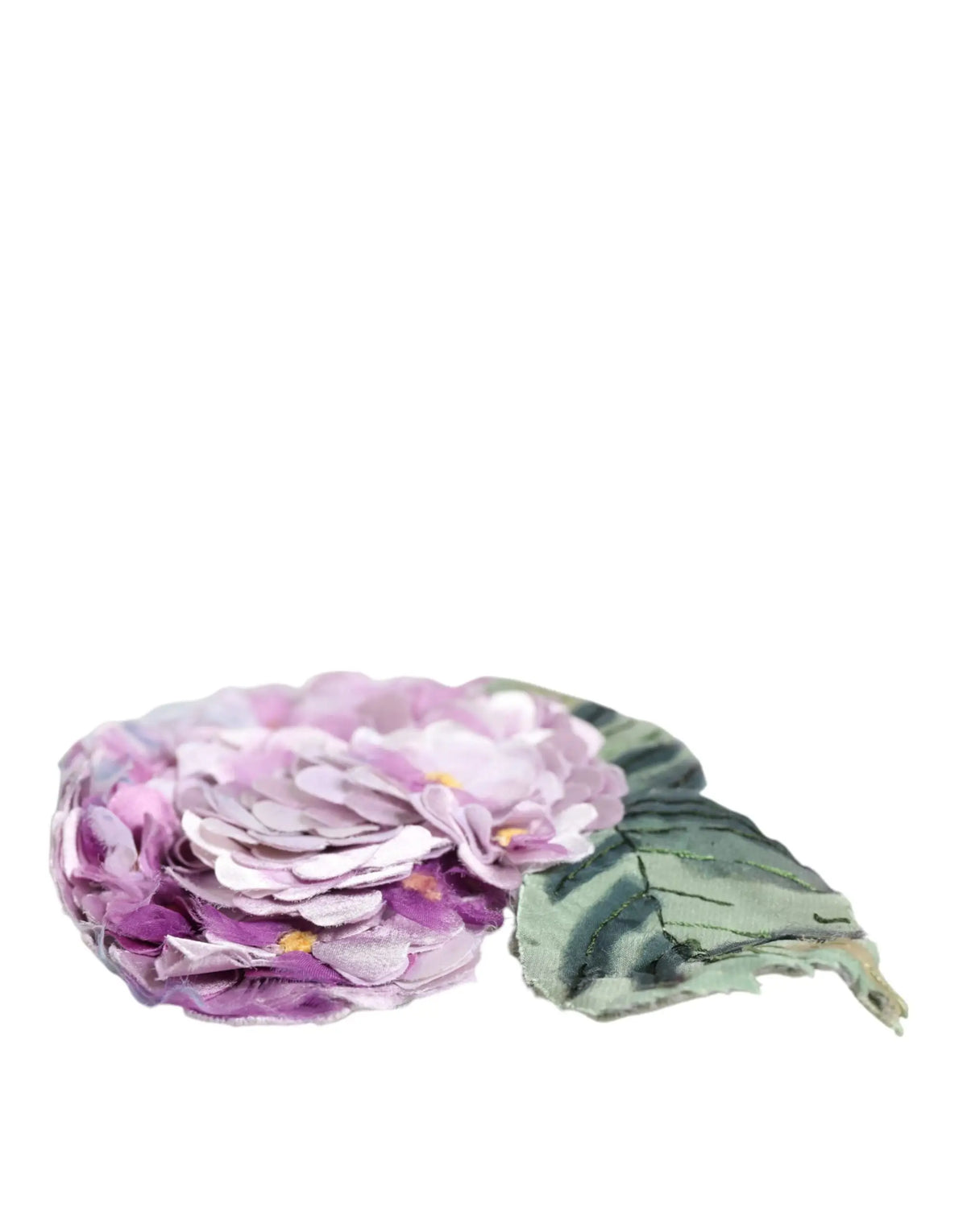 Broche épingle dolce gabbana en laiton doré avec fleur en tissu lavande et blanc et feuille verte délicate