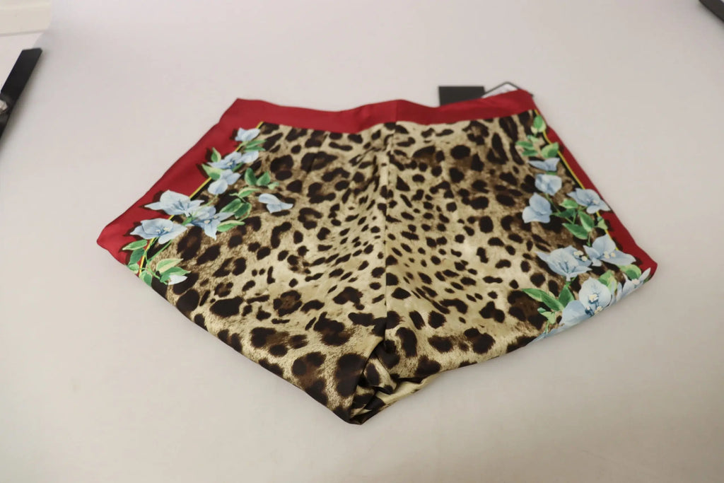 Short leopard multicolor dolce gabbana à taille moyenne avec imprimé floral bleu et bordure rouge