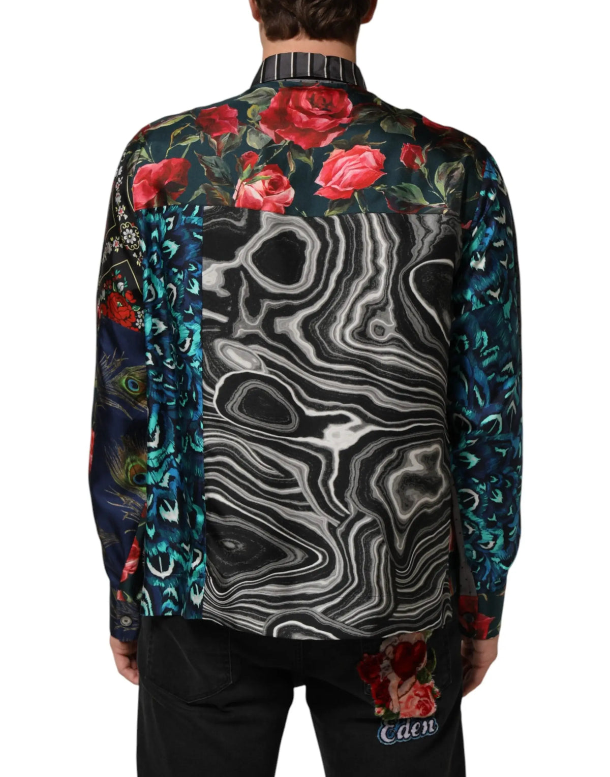 Vibrante chemise homme dolce & gabbana à manches longues en soie avec patchwork de roses rouges et motifs marbrés noirs et blancs