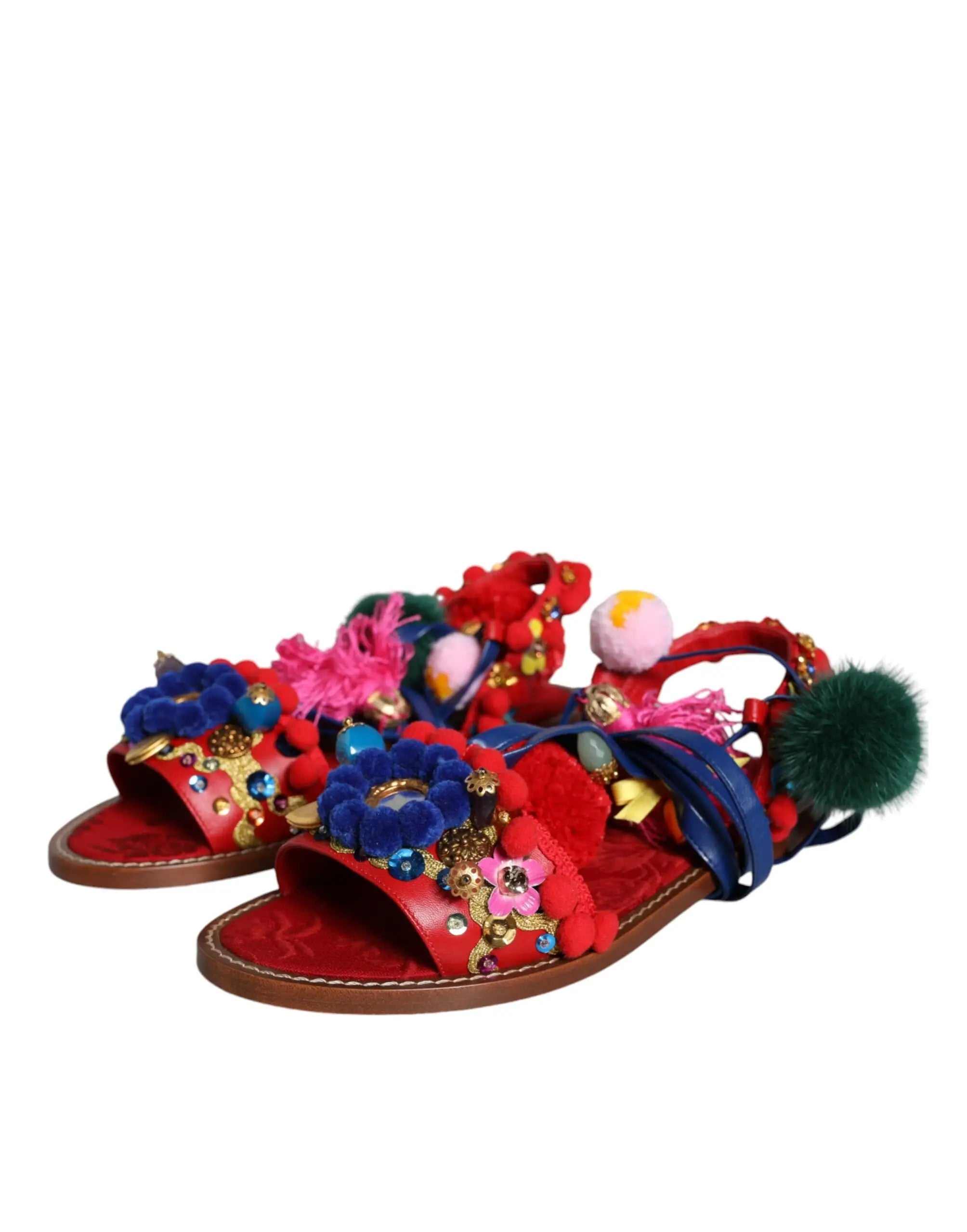 Sandales en cuir rouge vibrant dolce & gabbana avec appliques florales multicolores sequins et pompons fourrés