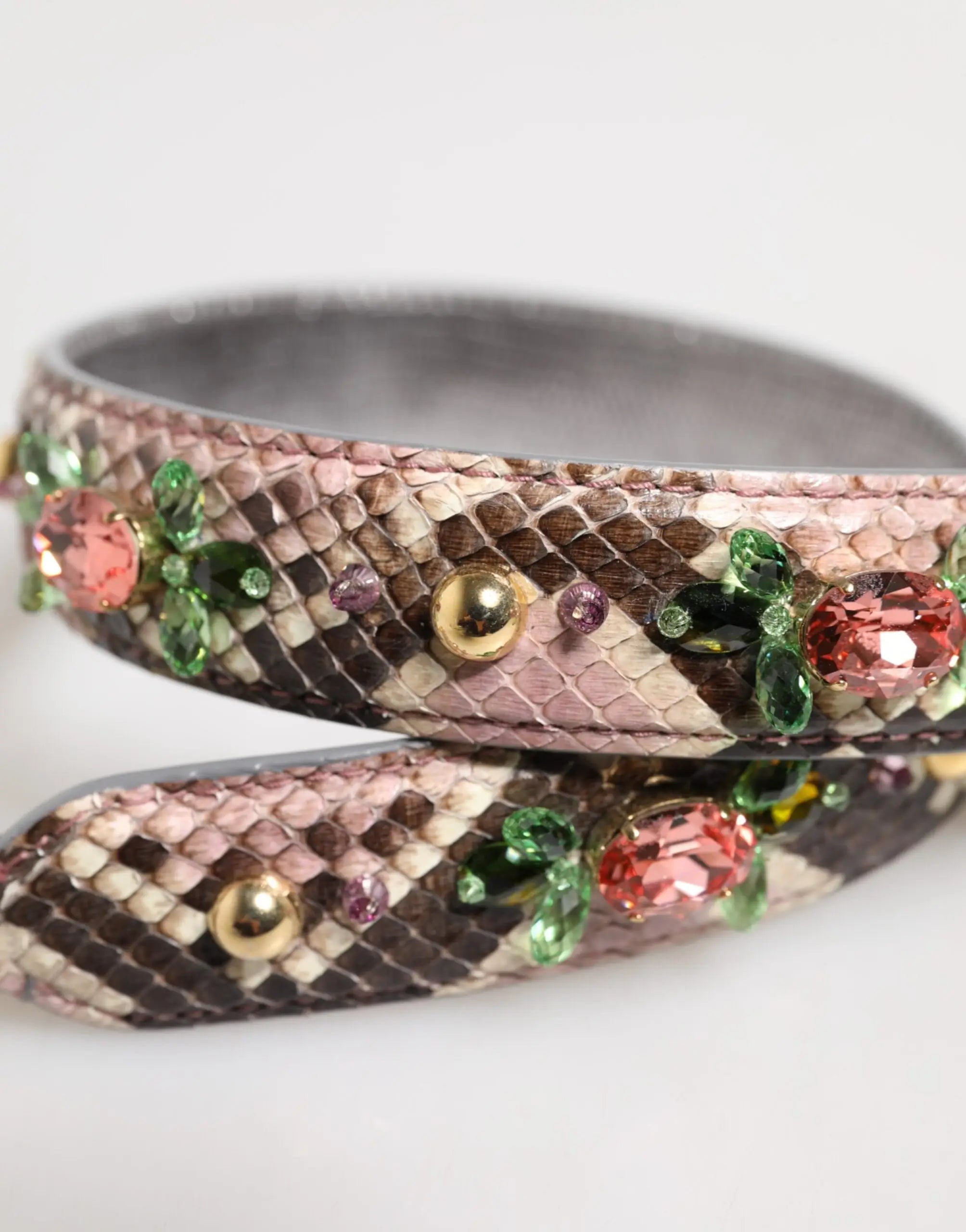 Bracelet avec bracelet python multicolore dolce gabbana en cuir effet serpent rose et marron orné de cristaux verts pêche et or
