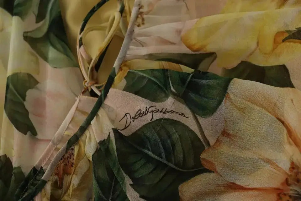 Robe longue maxi en soie multicolore dolce & gabbana avec imprimé floral doux jaune et pêche et grandes feuilles vertes