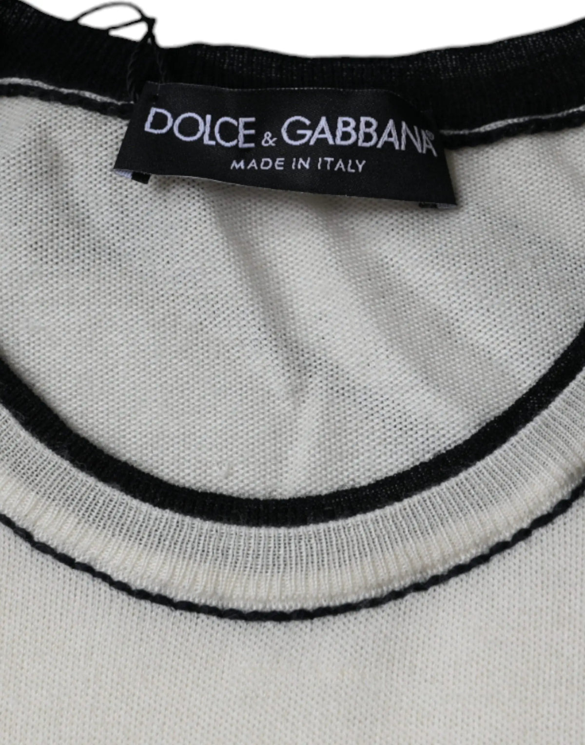 Black and white dolce and gabbana off white cashmere knit t shirt with ribbed trim and short sleeves