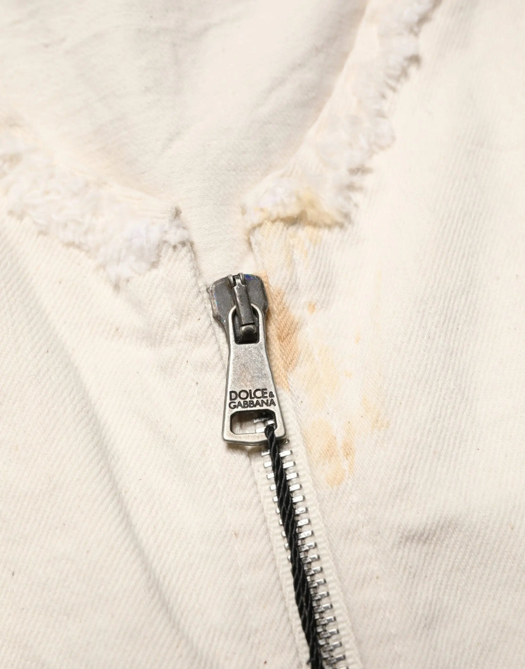 Fermeture éclair argentée dolce & gabbana à fini mat sur veste blouson en denim coton écru délavé zippée