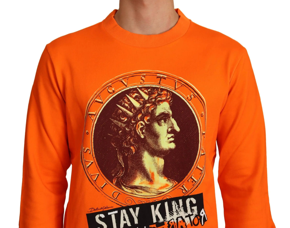 Sweatshirt dolce & gabbana orange en coton à manches longues avec graphisme noir et or dempereur romain et texte stay king
