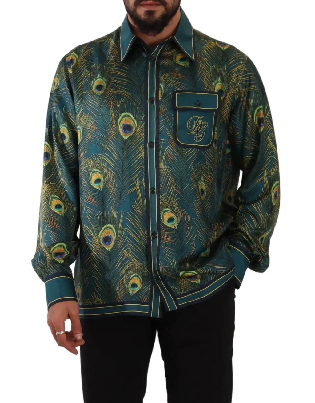 Chemise de pyjama pour homme dolce & gabbana en soie avec imprimé plume de paon teal et or et écusson logo sur poche poitrine