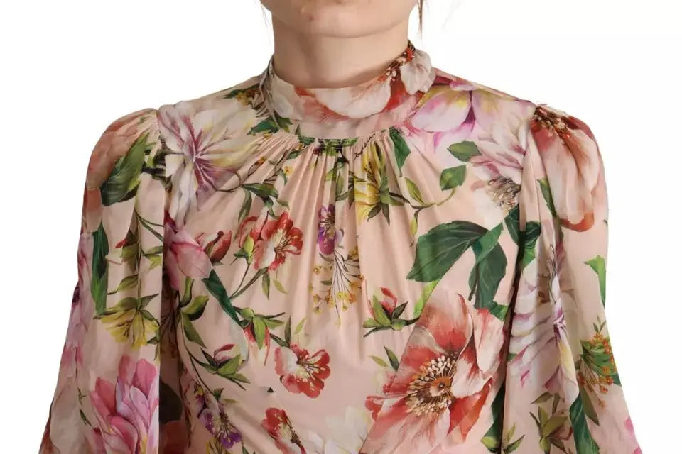 Dolce & Gabbana robe longue rose en tissu floral avec col haut et manches bouffantes style pussy bow