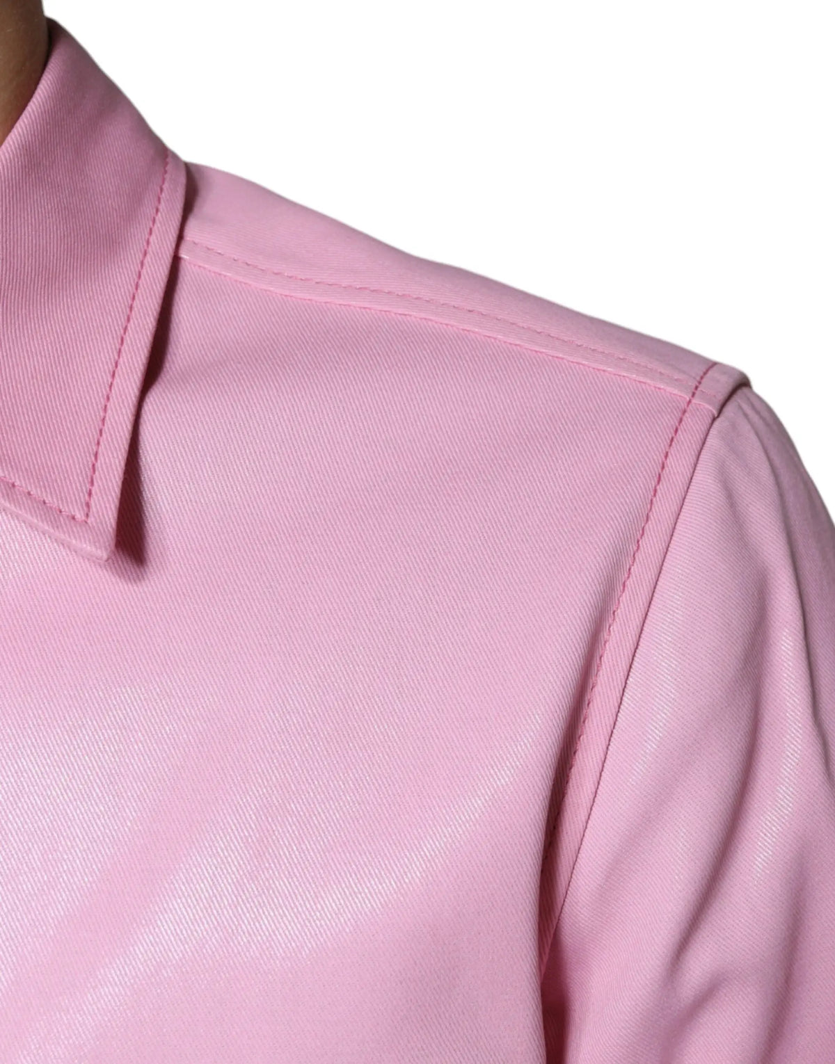 Chemise boutonnée dolce & gabbana rose en coton avec texture douce col net et coutures soignées