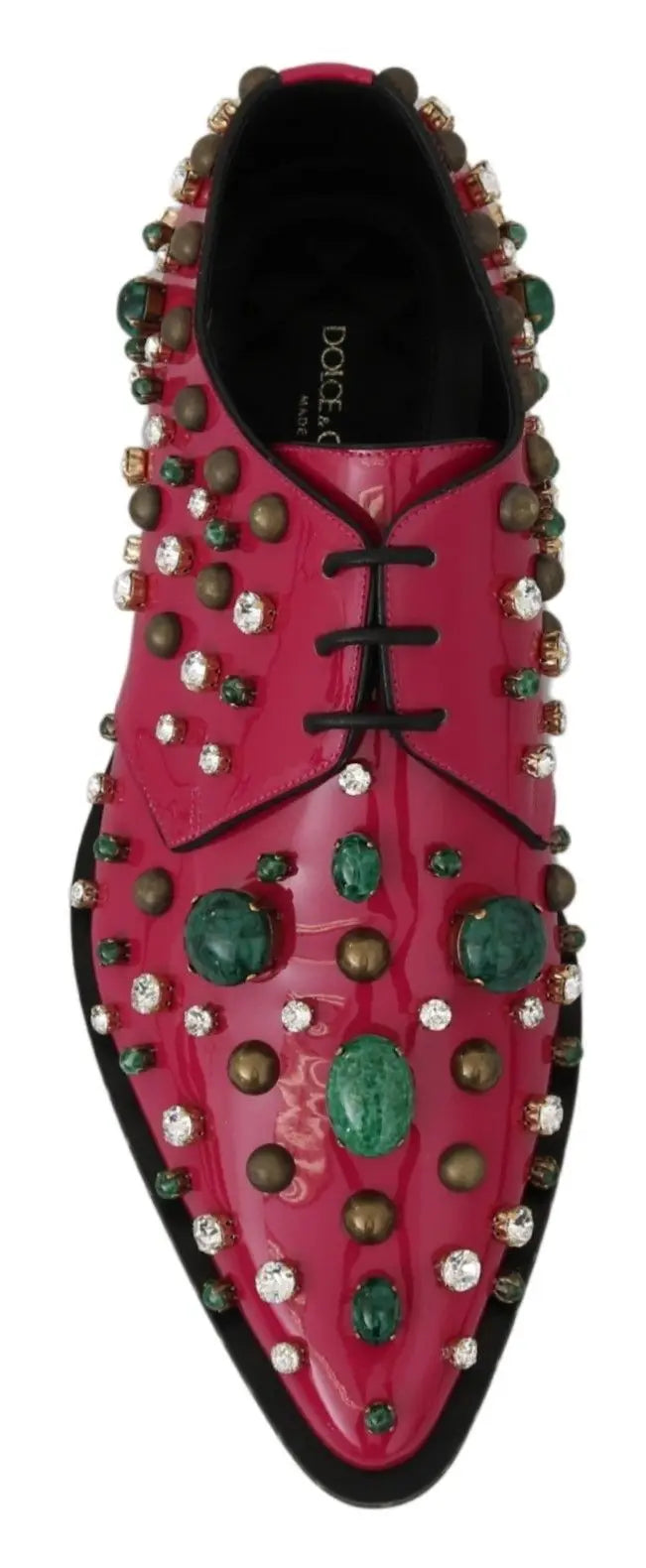 Chaussure dolce gabbana en cuir rose vif ornée de cristaux émeraude verts et de strass étincelants
