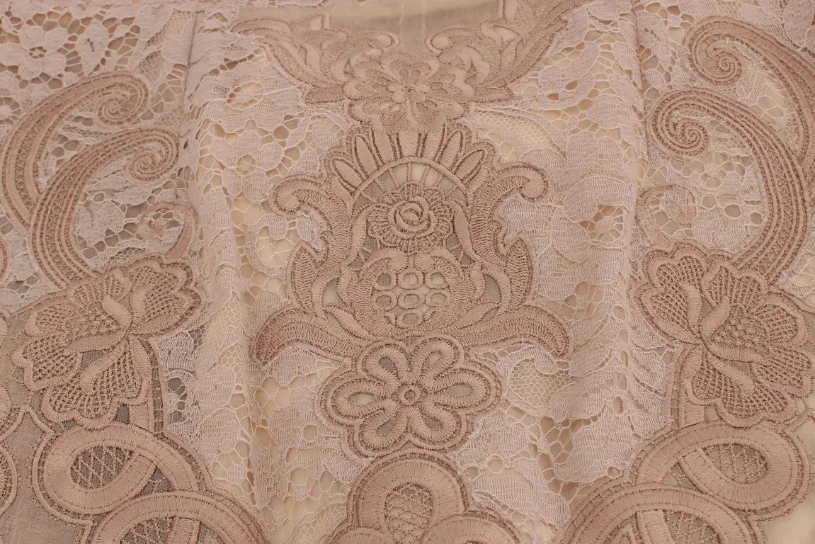 Robe droite dolce & gabbana en dentelle de soie rose avec tissu beige délicat orné de motifs floraux et cachemire brodés