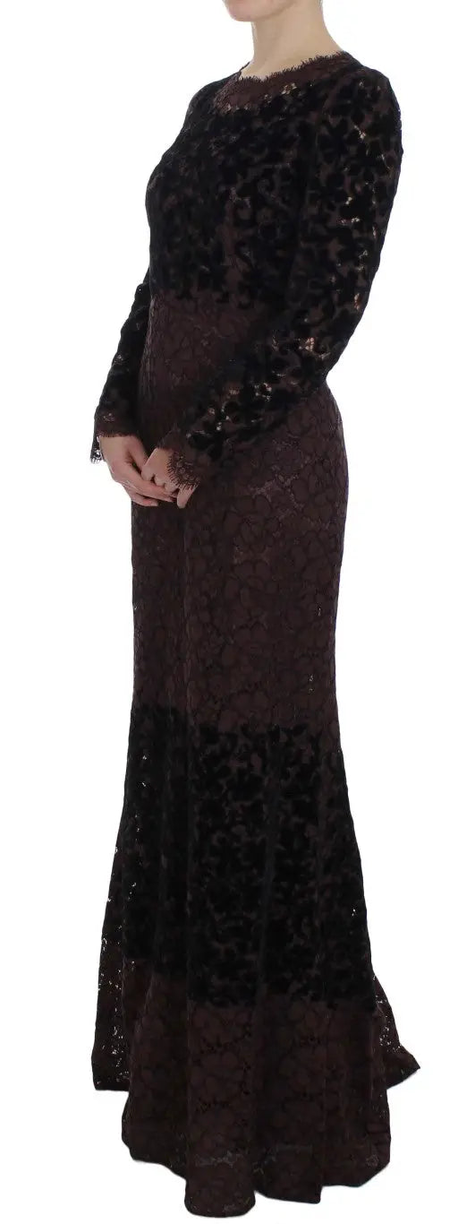 Longue robe noire en dentelle élégante dolce & gabbana avec corsage ajusté et jupe évasée ricamo maxi