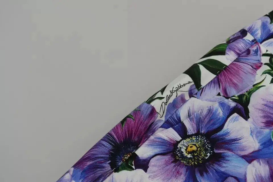 Pantalon en coton ajusté dolce gabbana avec imprimé floral violet et bleu vif et feuilles vertes sur tissu blanc