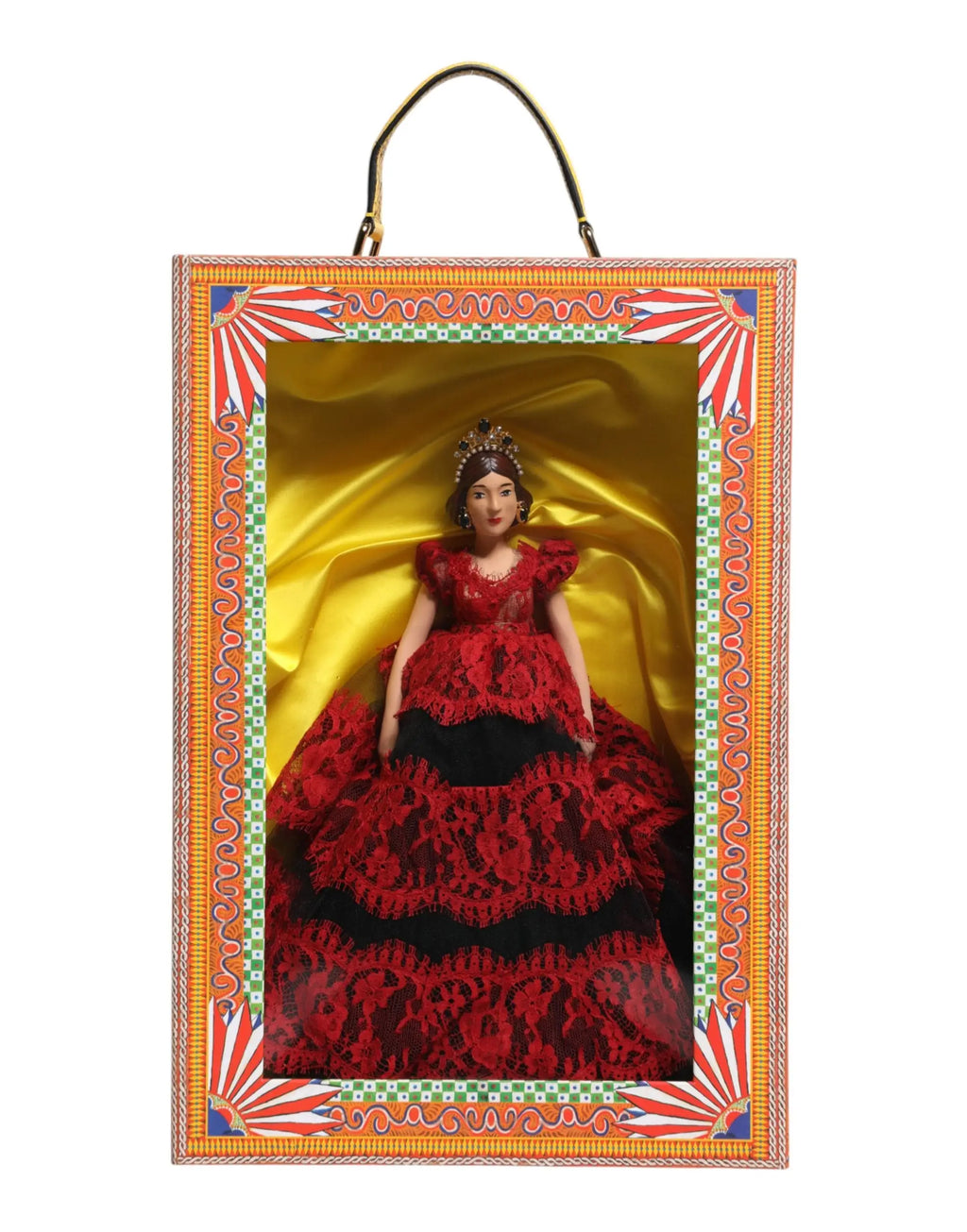 Poupée en porcelaine dolce & gabbana sicily en robe rouge et noire avec dentelle et couronne dans un cadre décoratif