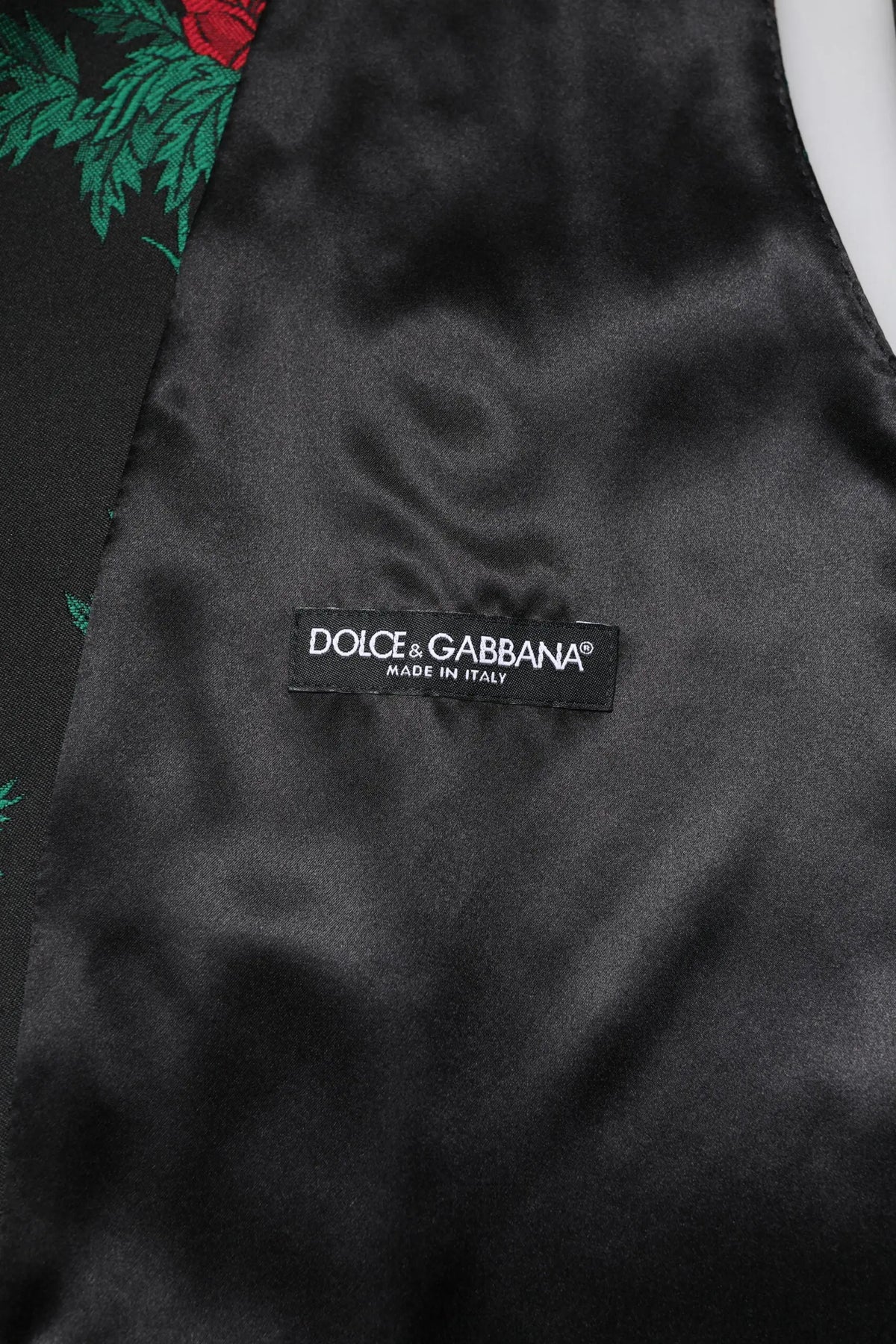 Dolce & Gabbana gilet noir en satin avec broderie florale rouge et verte pour homme formel