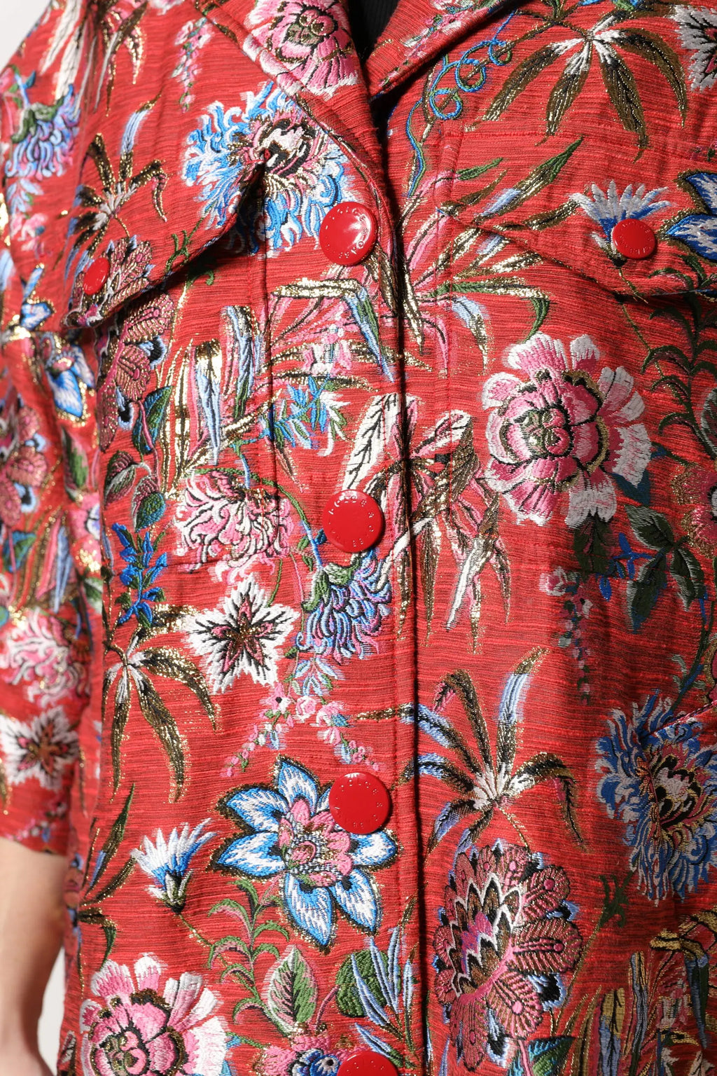 Dolce & gabbana manteau chemise jacquard rouge à motifs floraux avec boutons rouges assortis et tissu texturé