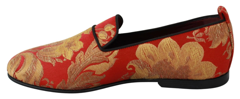 Dolce & gabbana mocassins slip-on en brocart rouge et or avec motif floral et bordure noire