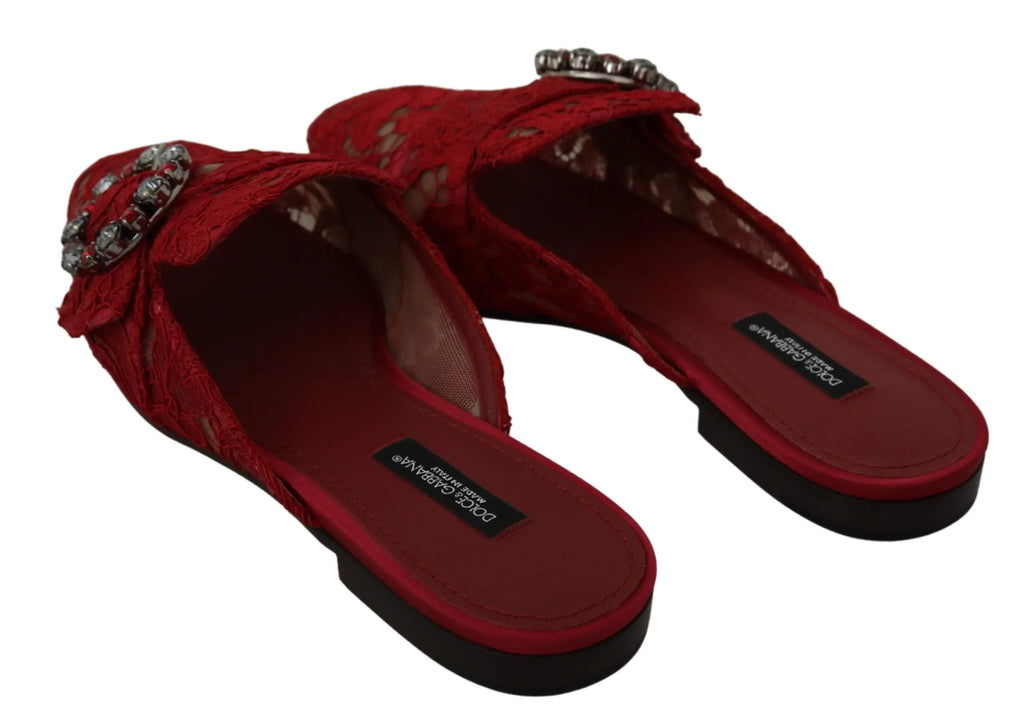 Mules dolce & gabbana en dentelle rouge avec boucle argentée étincelante modèle slide on flats