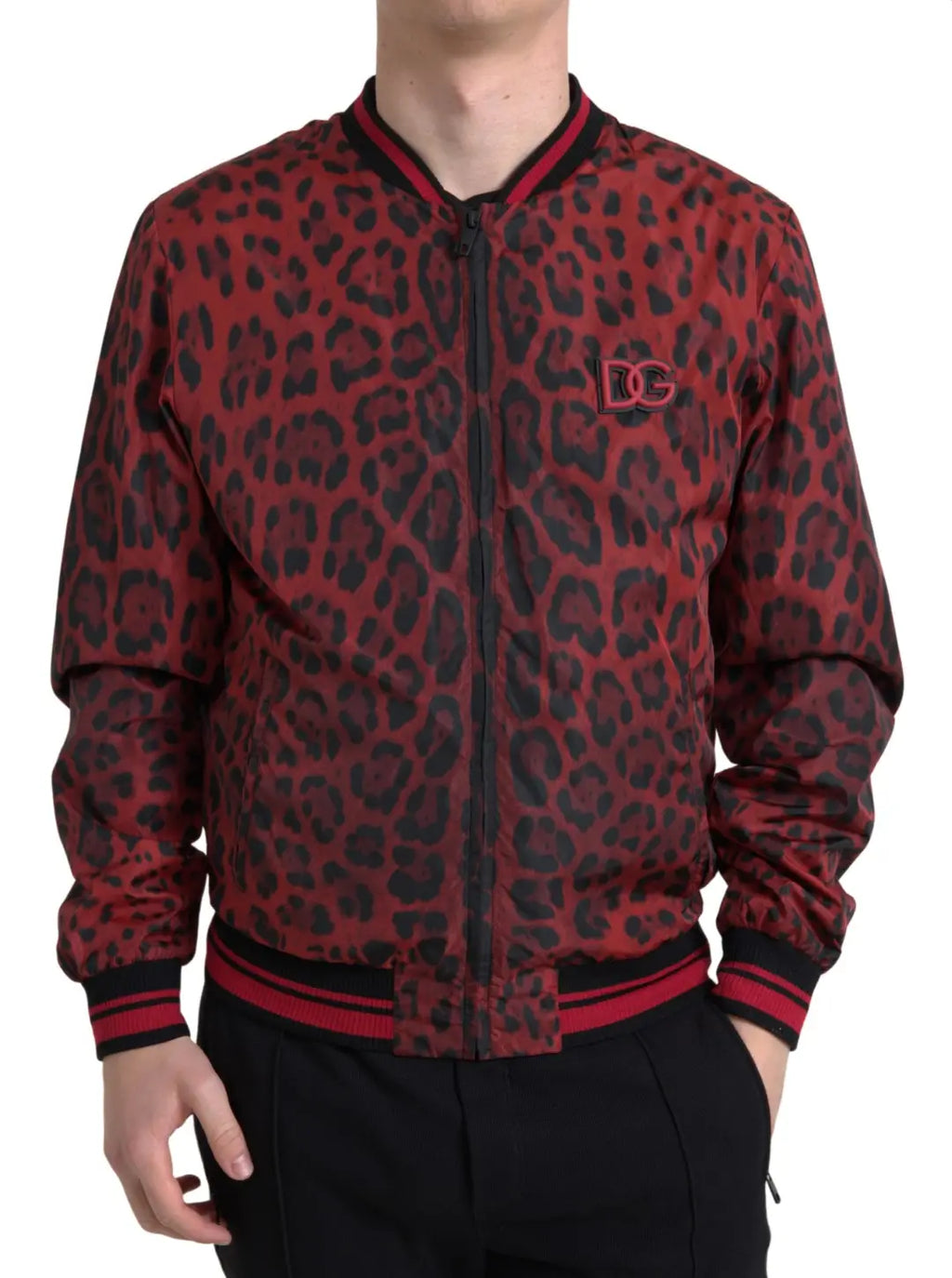 Dolce & Gabbana bomber court rouge avec imprimé léopard rouge et noir et bordure côtelée contrastée rouge et noire