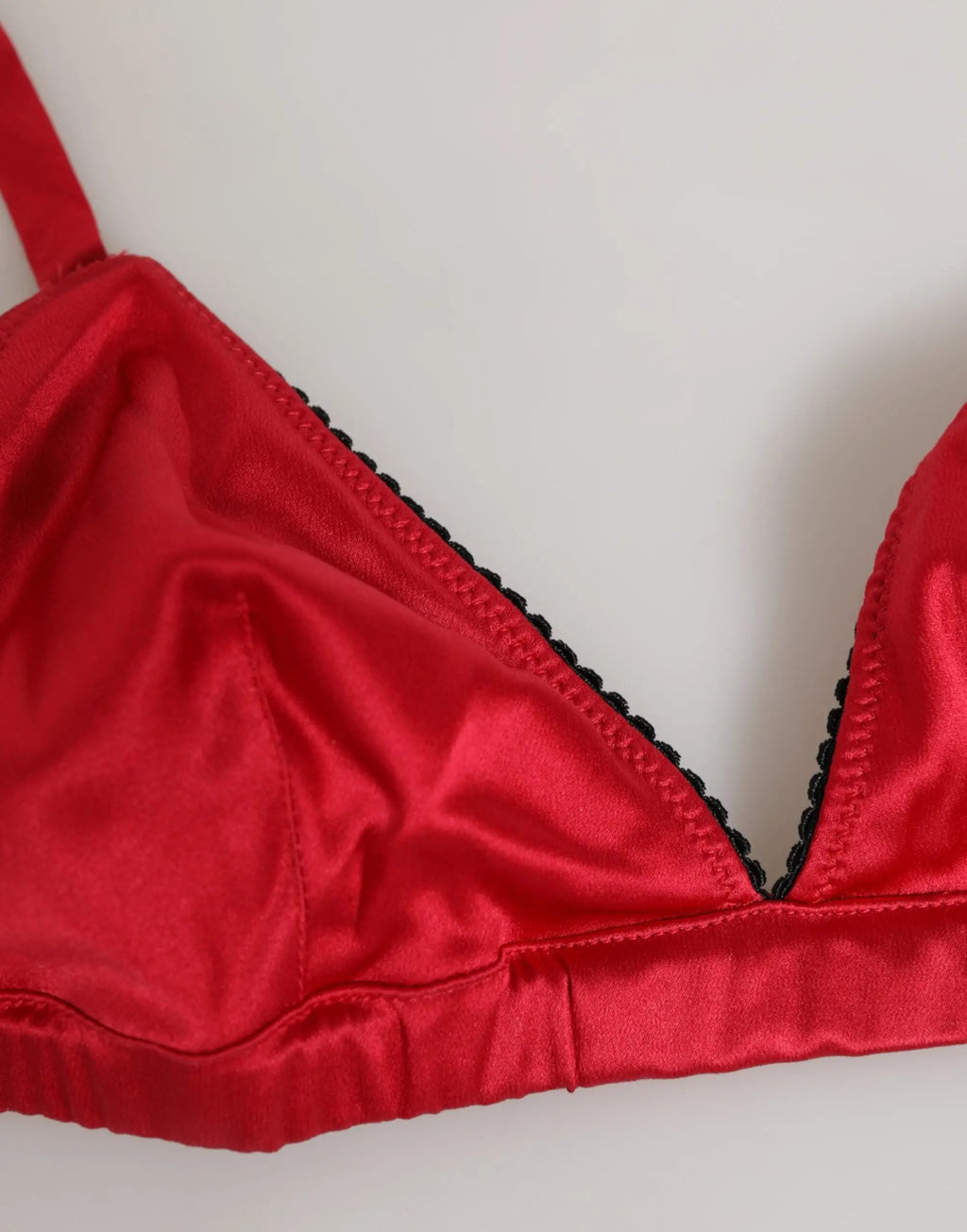 Dolce & gabbana soutien-gorge triangle en satin de soie rouge avec bordure en dentelle noire doux sans armatures