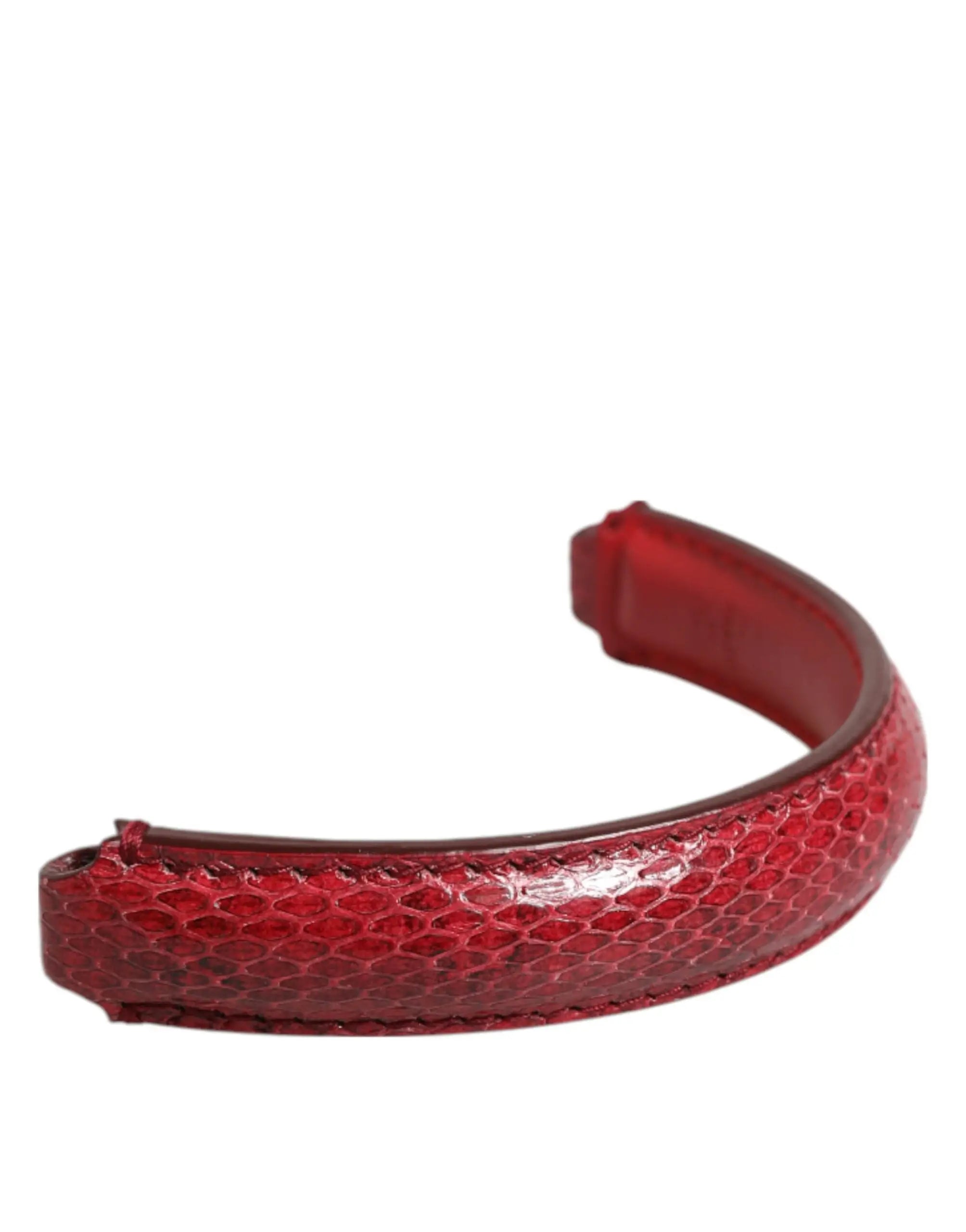 Bracelet manchette rouge vif en cuir d’ayers texturé effet peau de serpent pour sac dolce gabbana femme