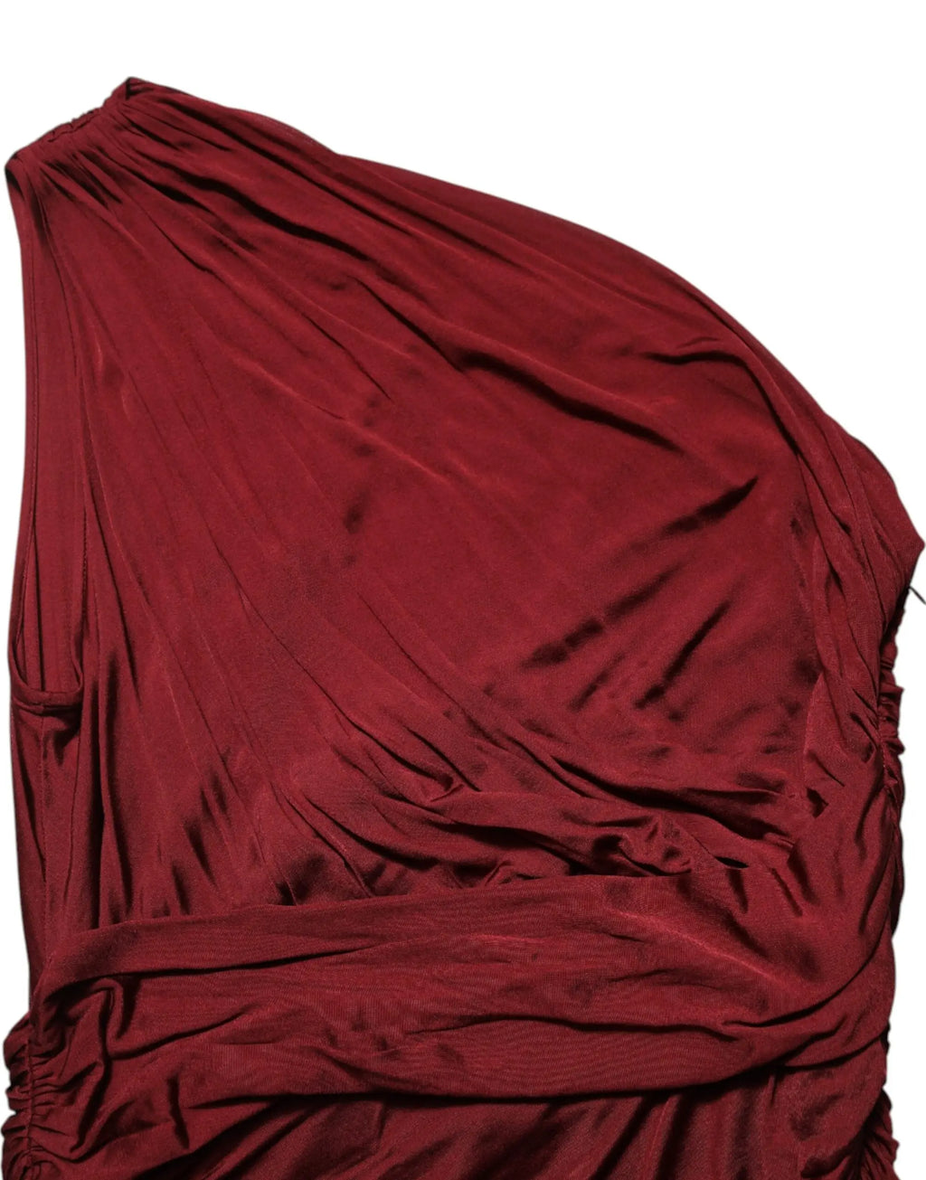 Robe midi ajustée rouge dolce & gabbana en viscose avec une épaule nue en satin fluide et détails froncés