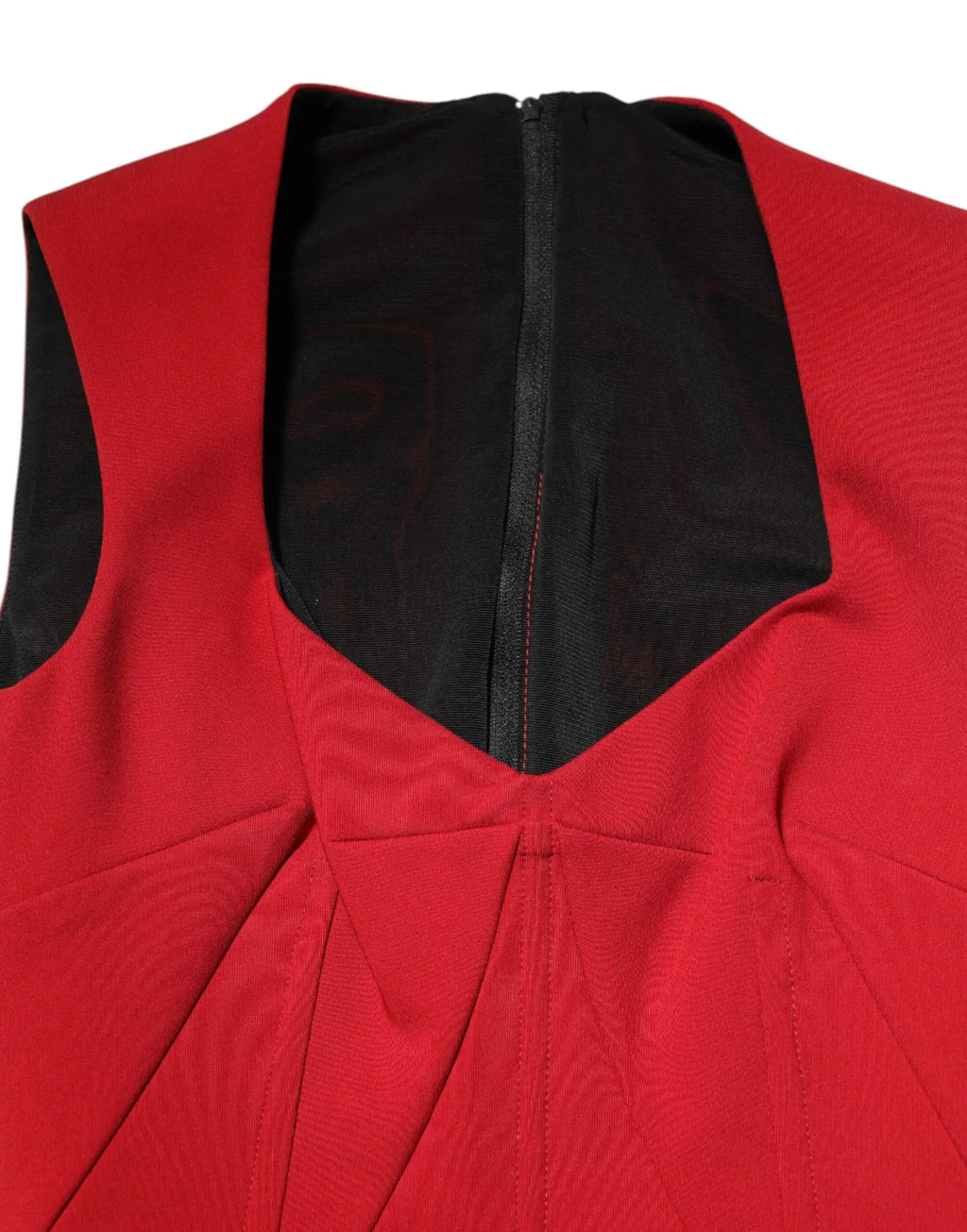 Robe midi fourreau rouge dolce gabbana en viscose stretch avec panneau en maille noire et fermeture éclair au dos