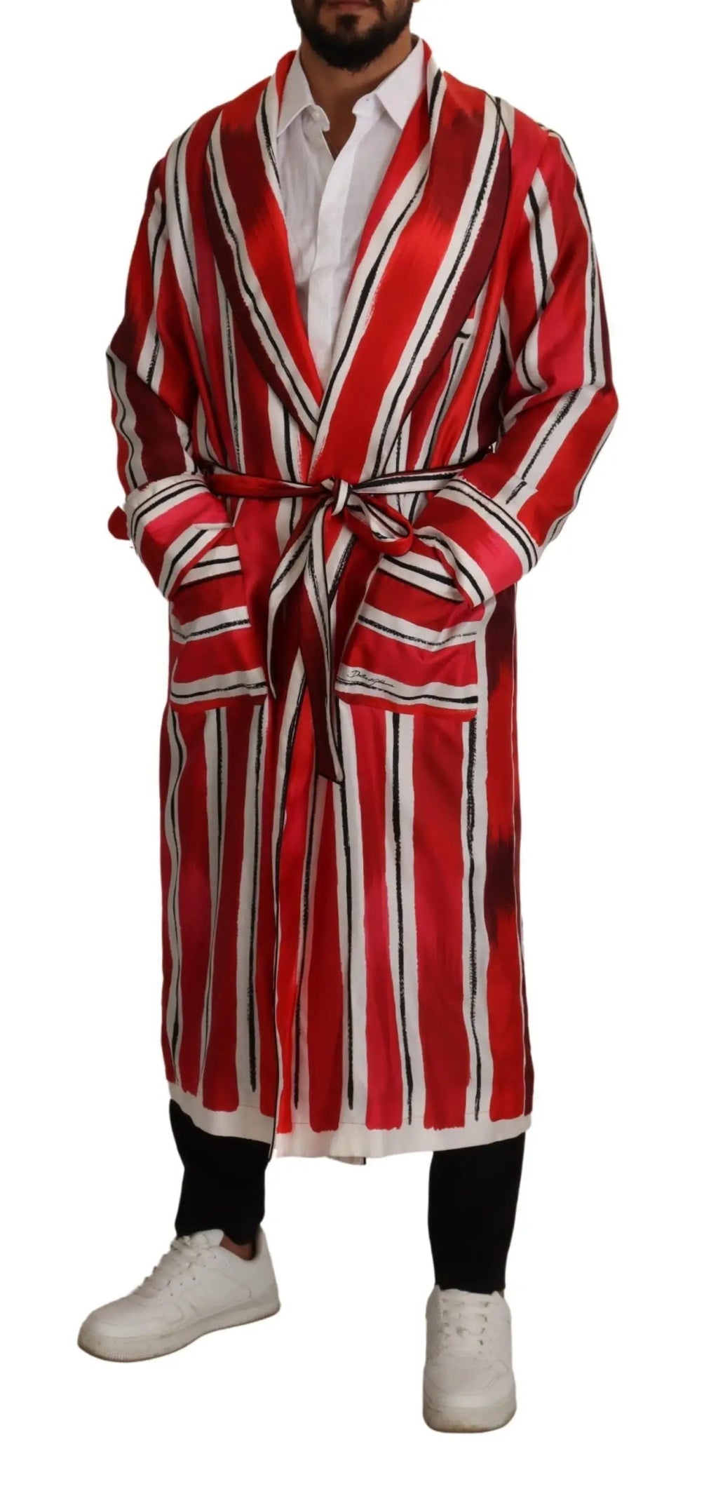 Robe de nuit homme dolce gabbana en satin rayé rouge blanc avec bordure noire élégante
