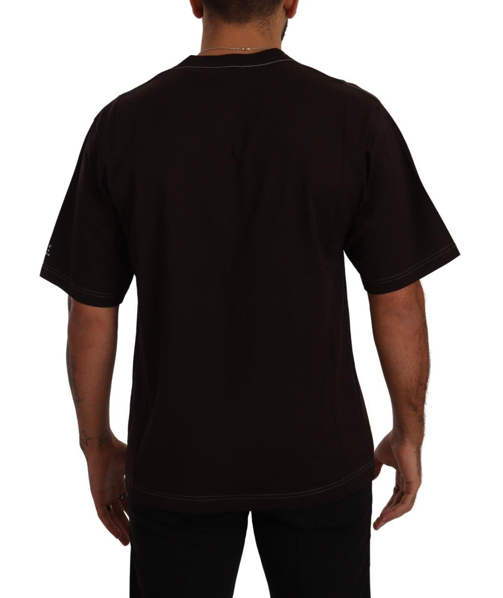 T-shirt à col rond Dolce & Gabbana en coton bordeaux avec motif L'Amore, design élégant et tendance.