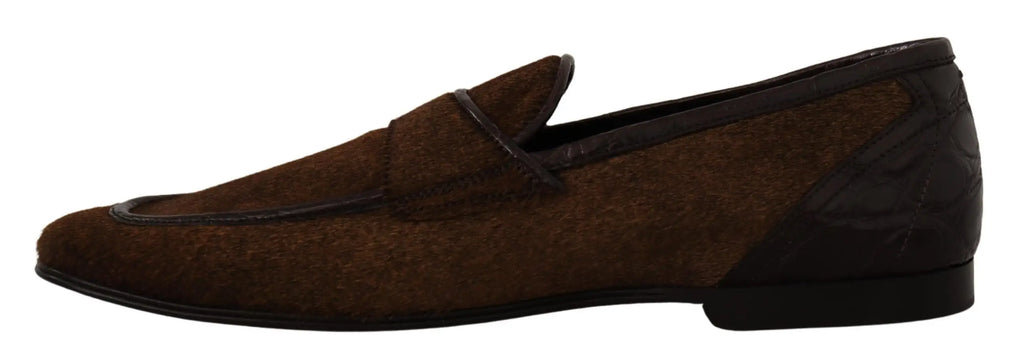 Mocassin dolce & gabbana en cuir marron avec accent en cuir noir au bout et au talon pour costume