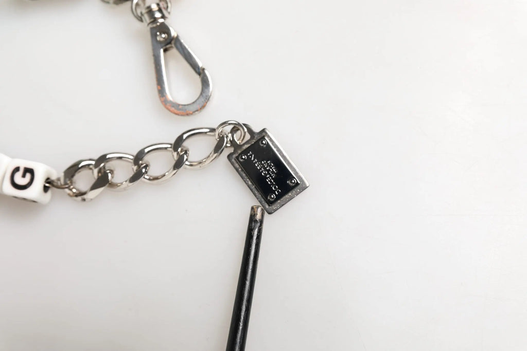 Bracelet chaîne en laiton argenté dolce et gabbana avec pendentif rectangle à logo embossé noir