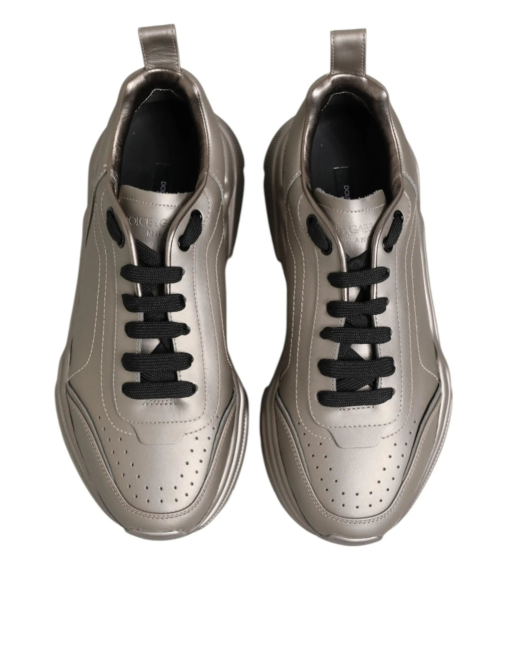 Baskets homme dolce & gabbana daymaster en cuir argent métallisé avec lacets noirs et semelle épaisse