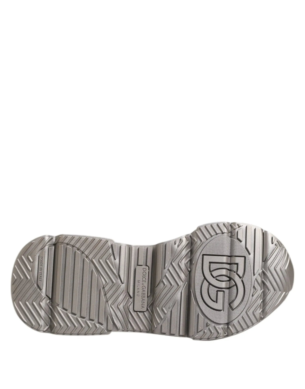 Semelle en caoutchouc argentée avec logo embossé dolce gabbana et motif texturé sur les sneakers en cuir daymaster homme