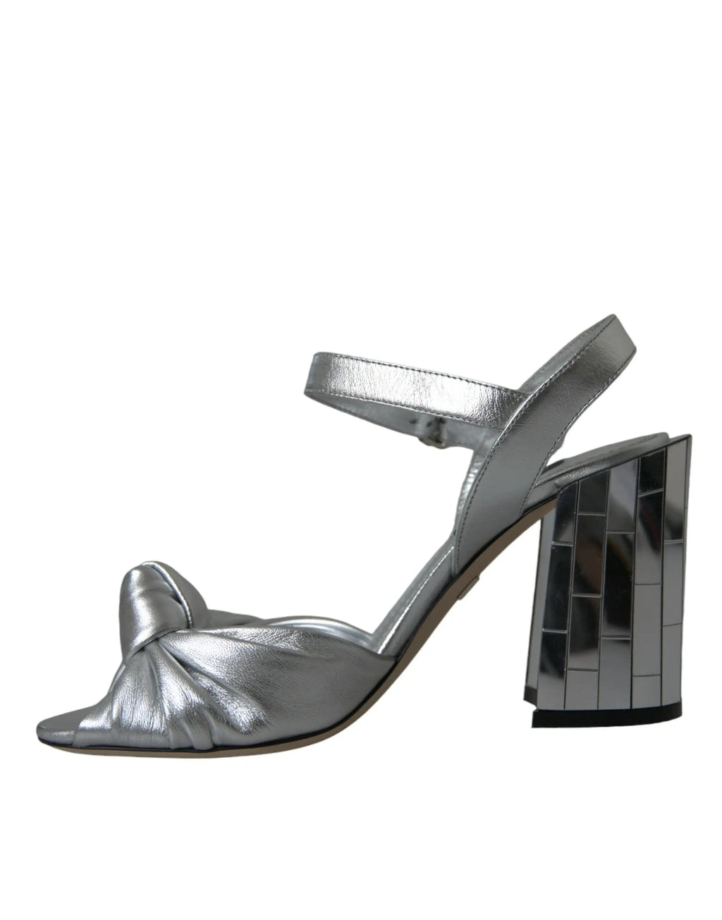 Sandales dolce & gabbana en cuir dagneau argenté avec talon bloc unique orné de carreaux miroir et bride de cheville