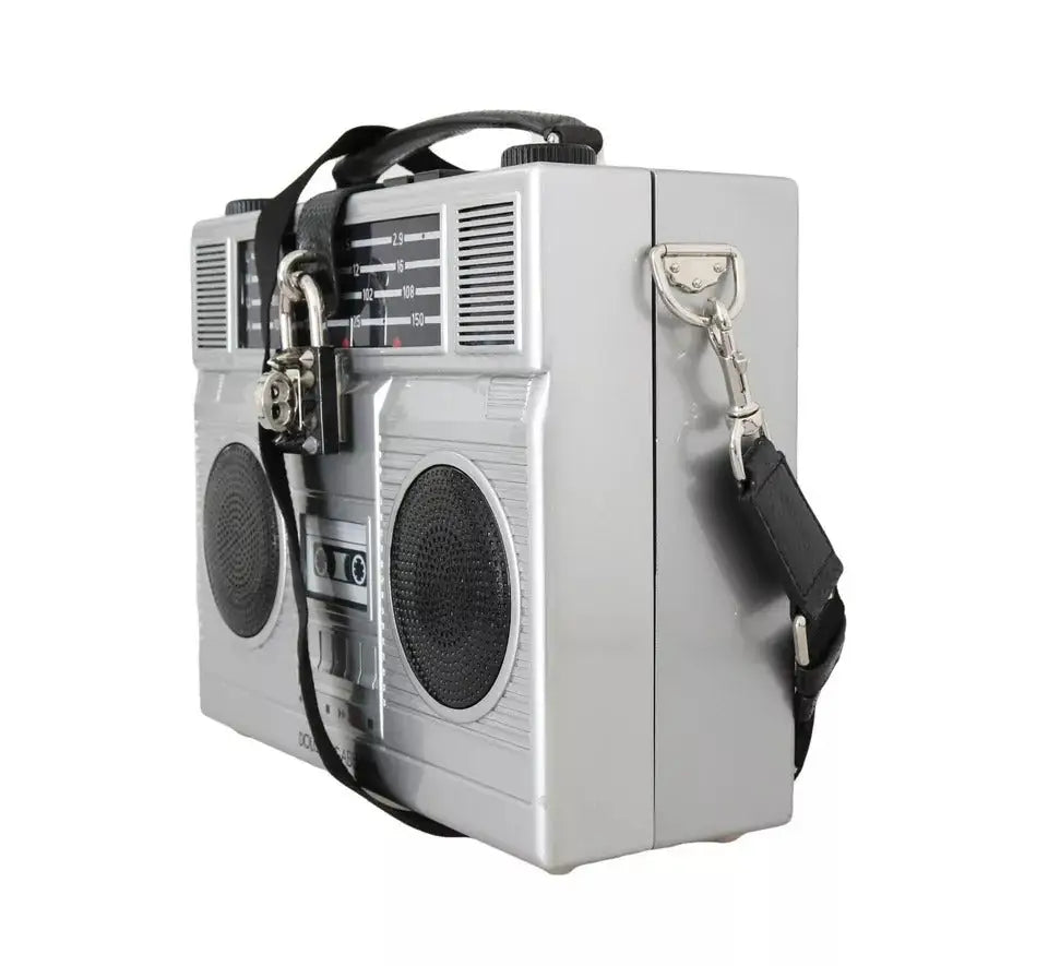 Dolce & gabbana sac à main en bois fait main en forme de boombox rétro argent avec lanières noires et fermoir métallique