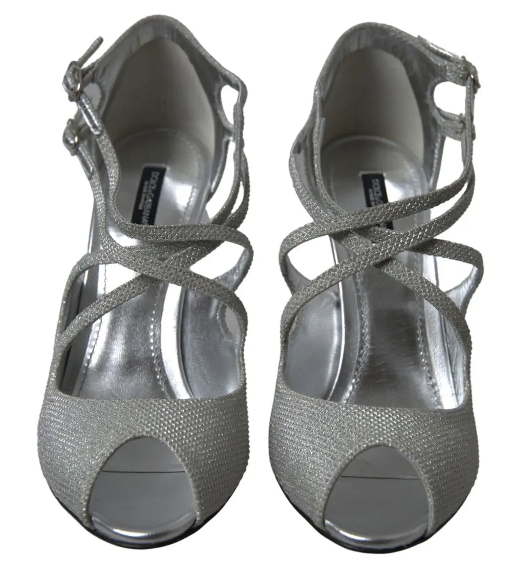 Sandales à talons dolce & gabbana argentées pailletées avec brides croisées à la cheville en finition métallisée élégante
