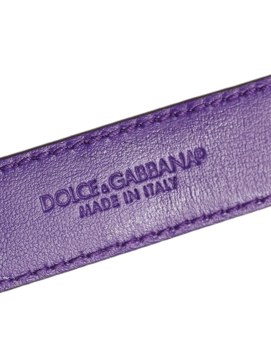 Bracelet ceinture violet en cuir embossé dolce & gabbana made in italy avec boucle dorée