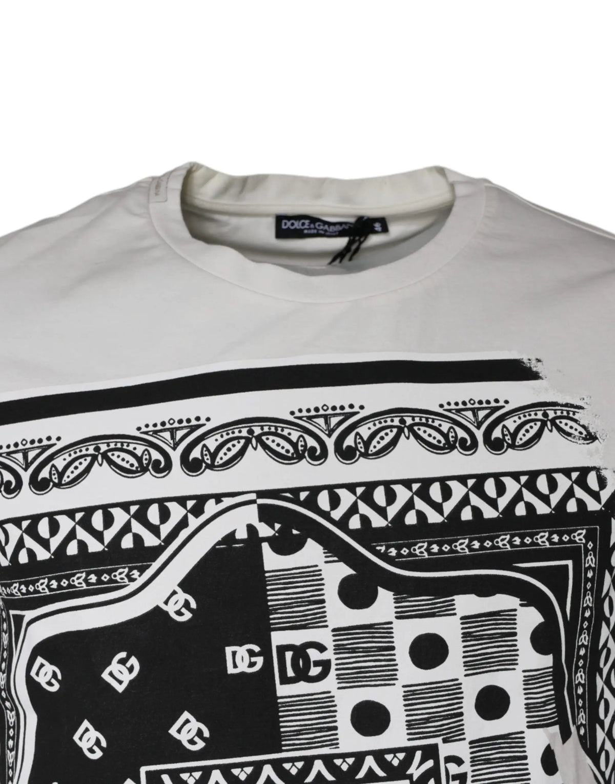 T-shirt blanc dolce gabbana en coton à manches courtes avec imprimé bandana noir et motifs dg géométriques