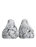 Baskets dolce & gabbana daymaster blanches et noires avec graffitis en noir et blanc et lettrage audacieux à la main