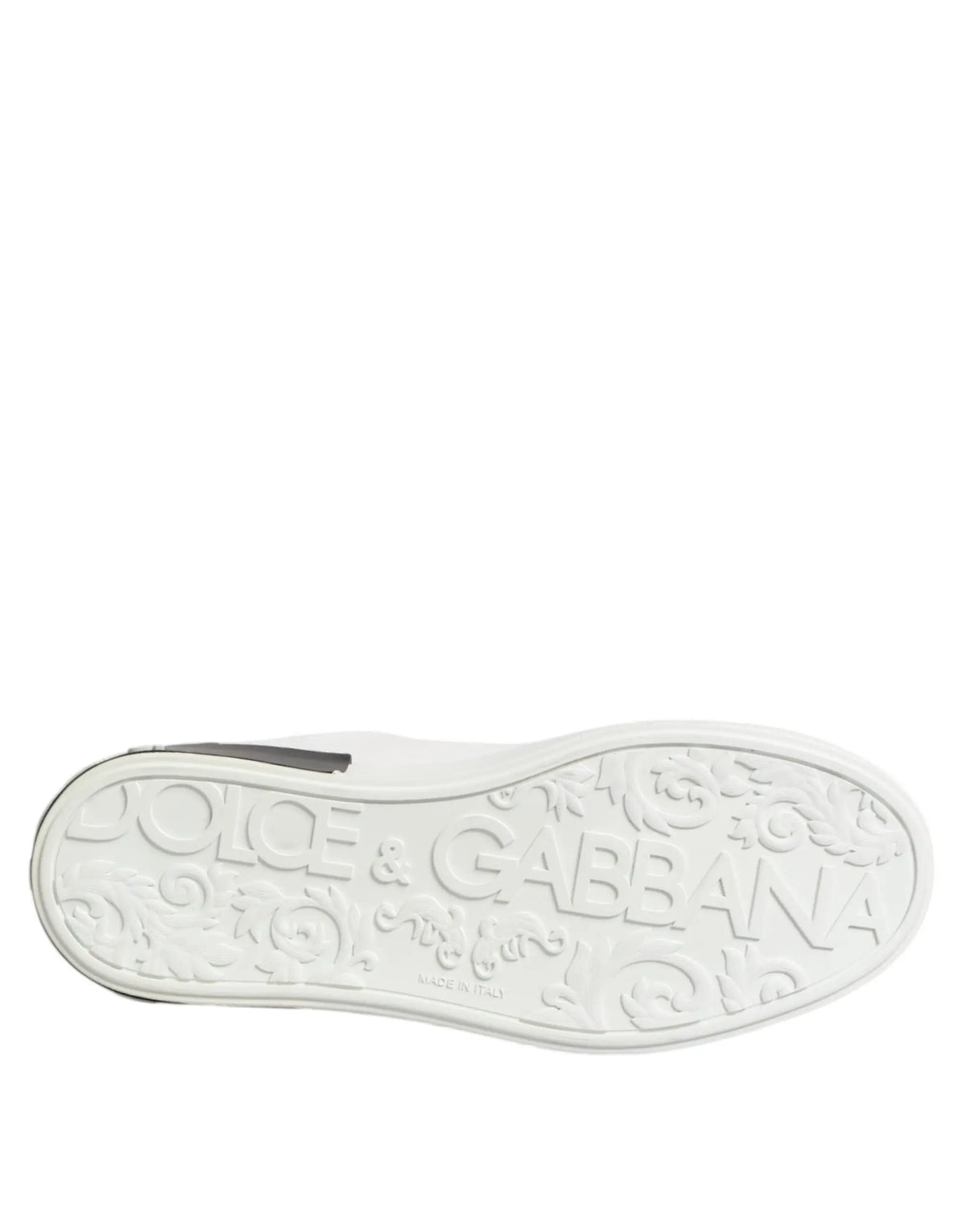 Semelle blanche dolce gabbana avec logo embossé et motif orné sur baskets en cuir blanc et noir portofino