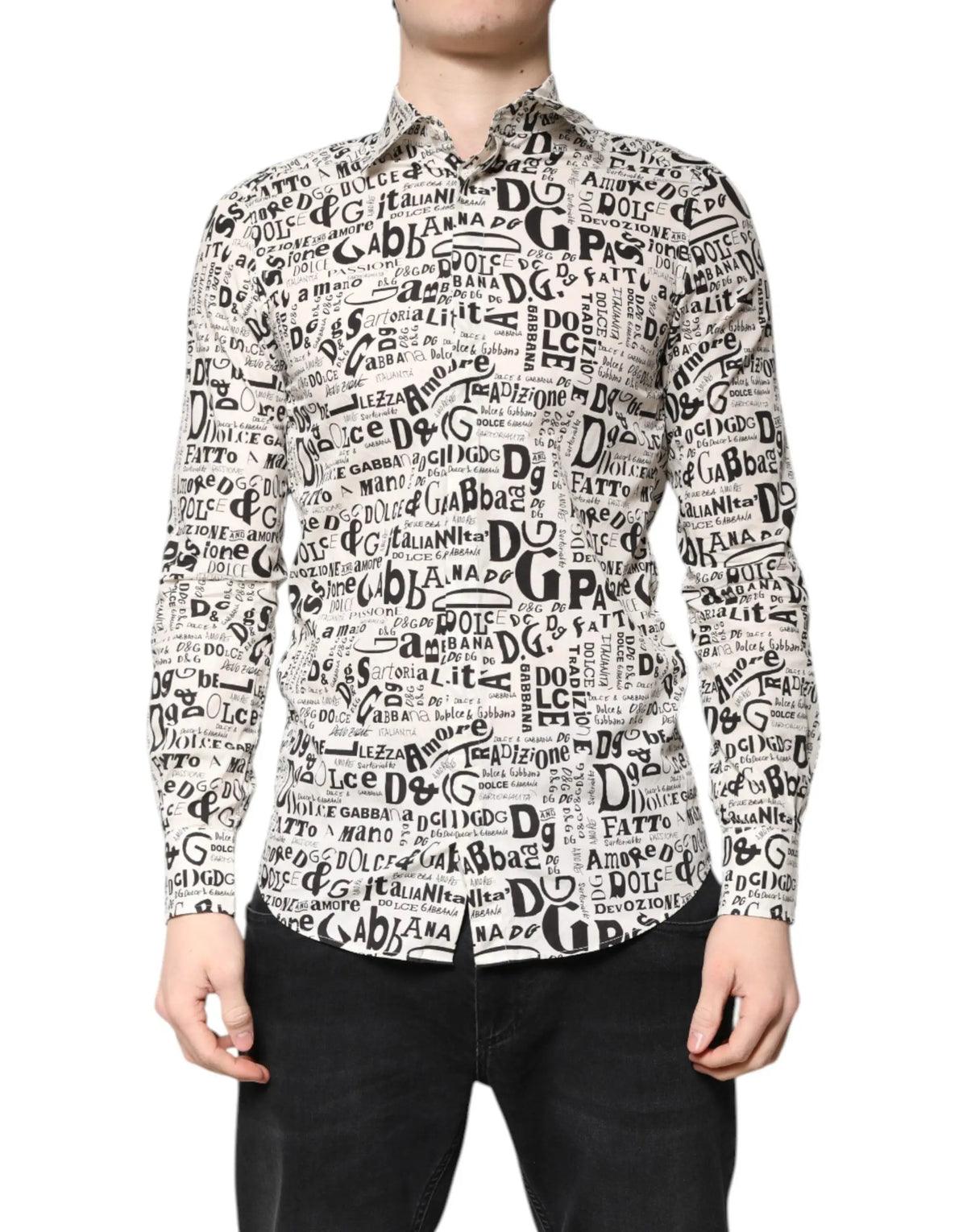 Chemise décontractée dolce & gabbana blanche manches longues avec imprimé typographique noir et logo d&g dense
